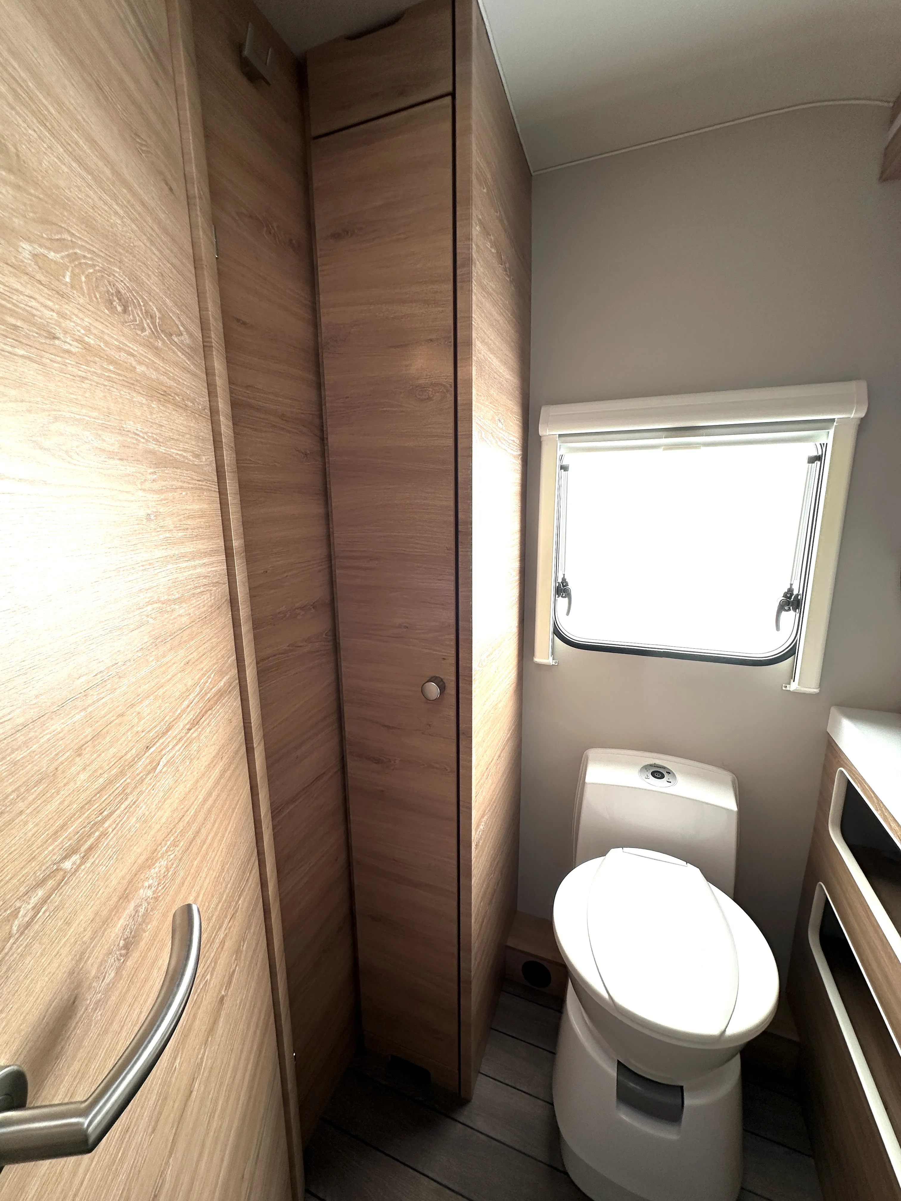Knaus SW 650 PXB 5272 (20).JPG