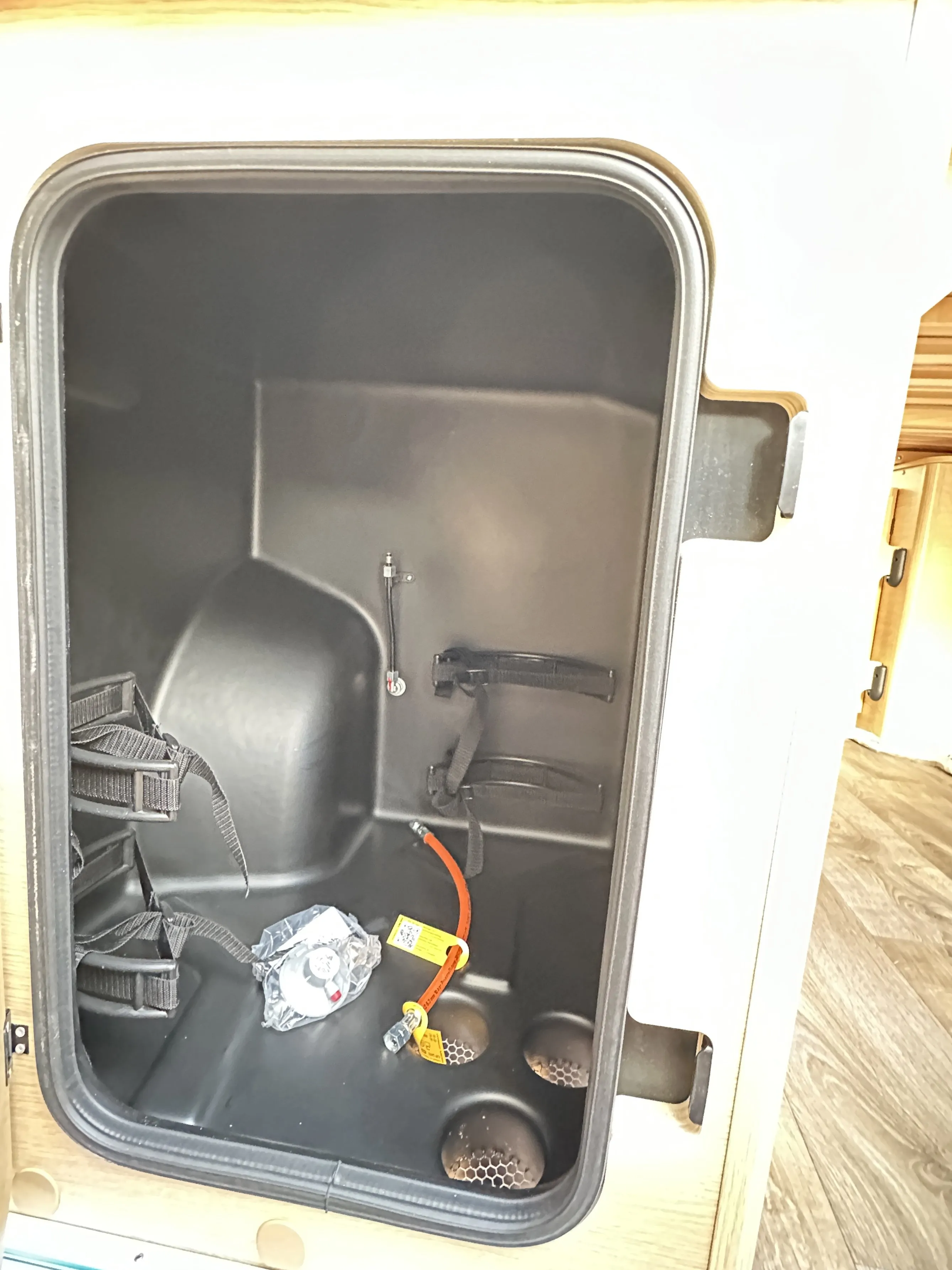 Sunlight Cliff 640  - 5033 (25).JPG