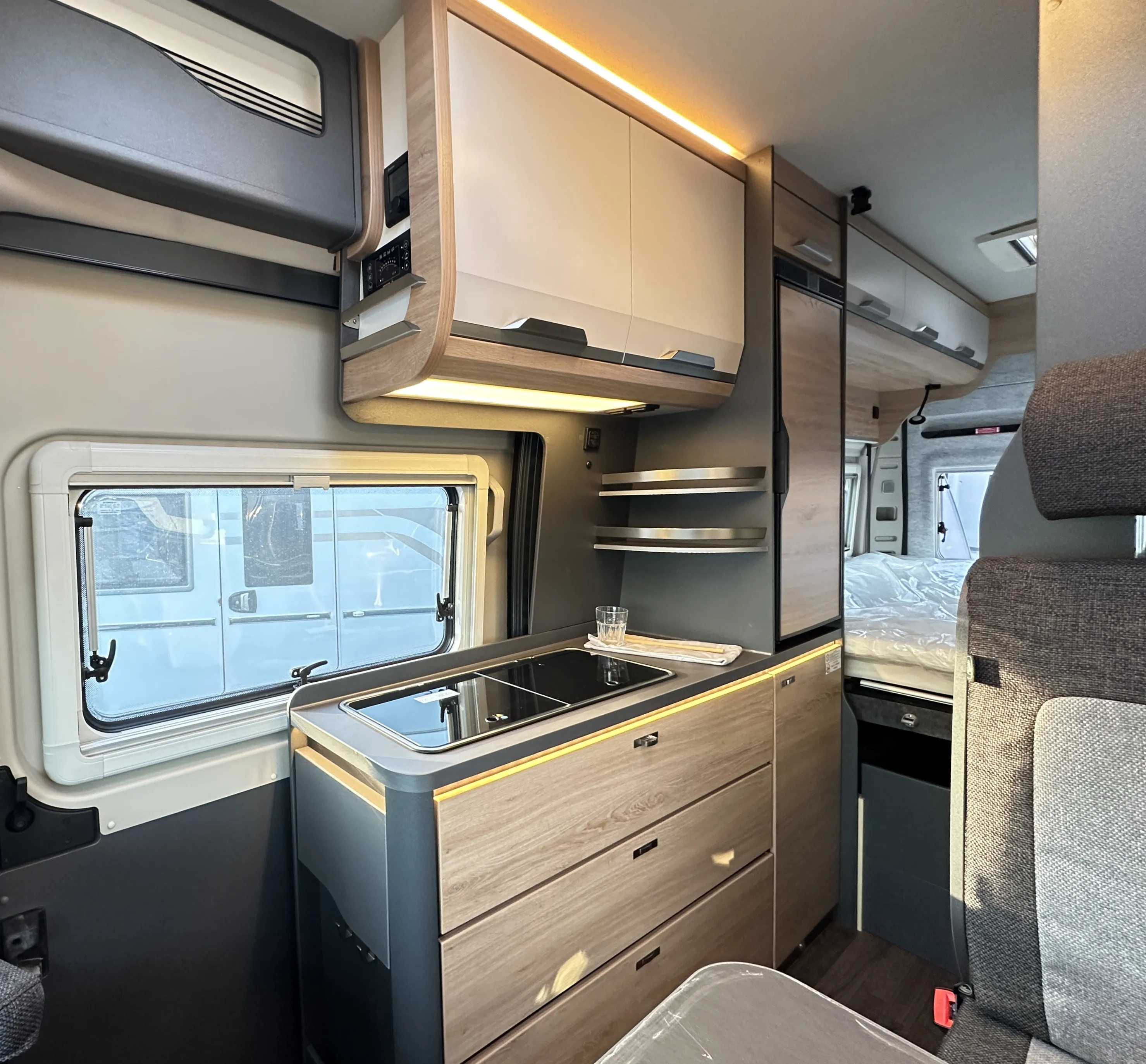 Knaus boxlife 630 5003 (7).JPG
