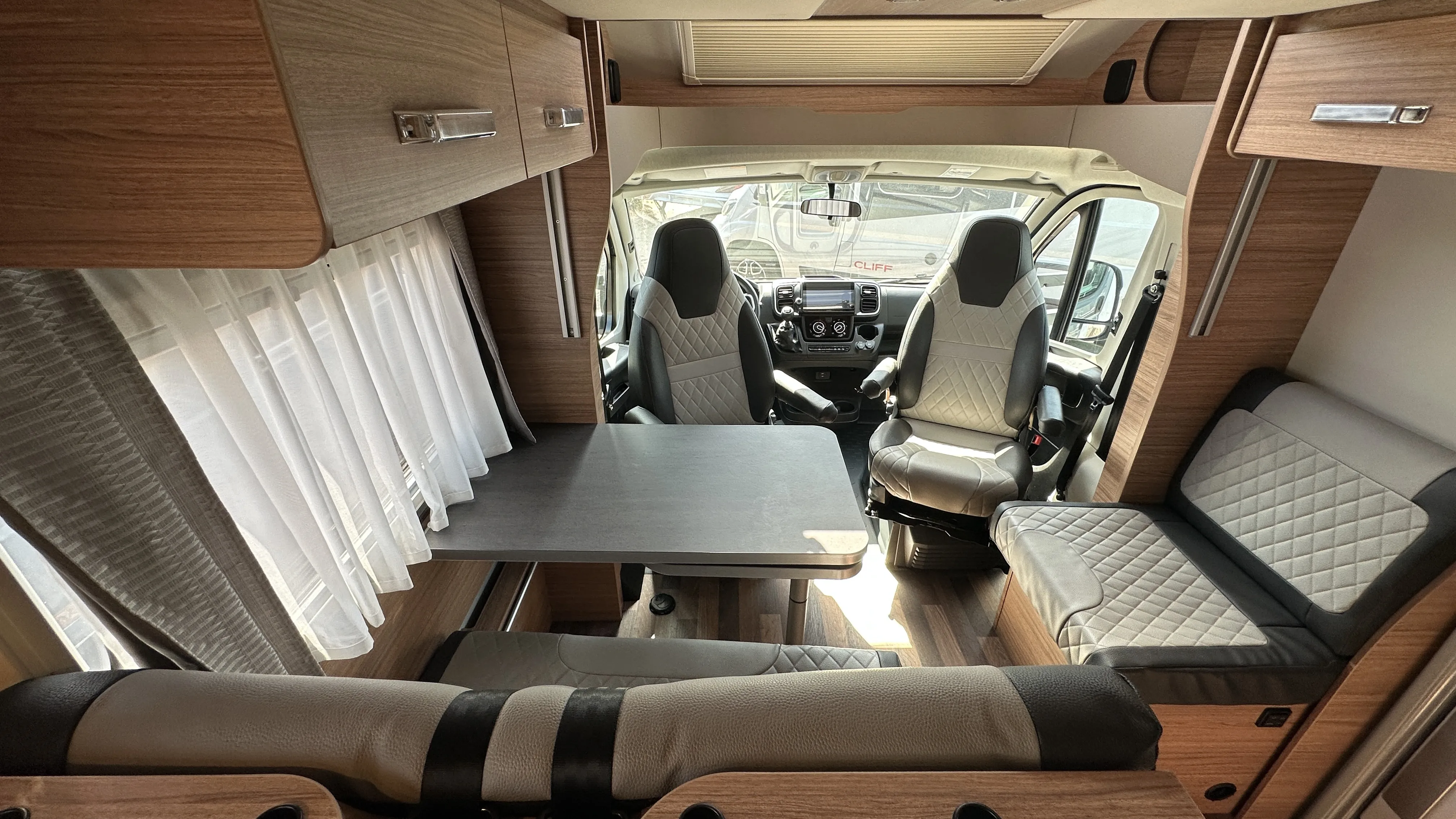 Weinsberg CaraSuite 650 MEG - 4817 - Miet 56 (2).JPG