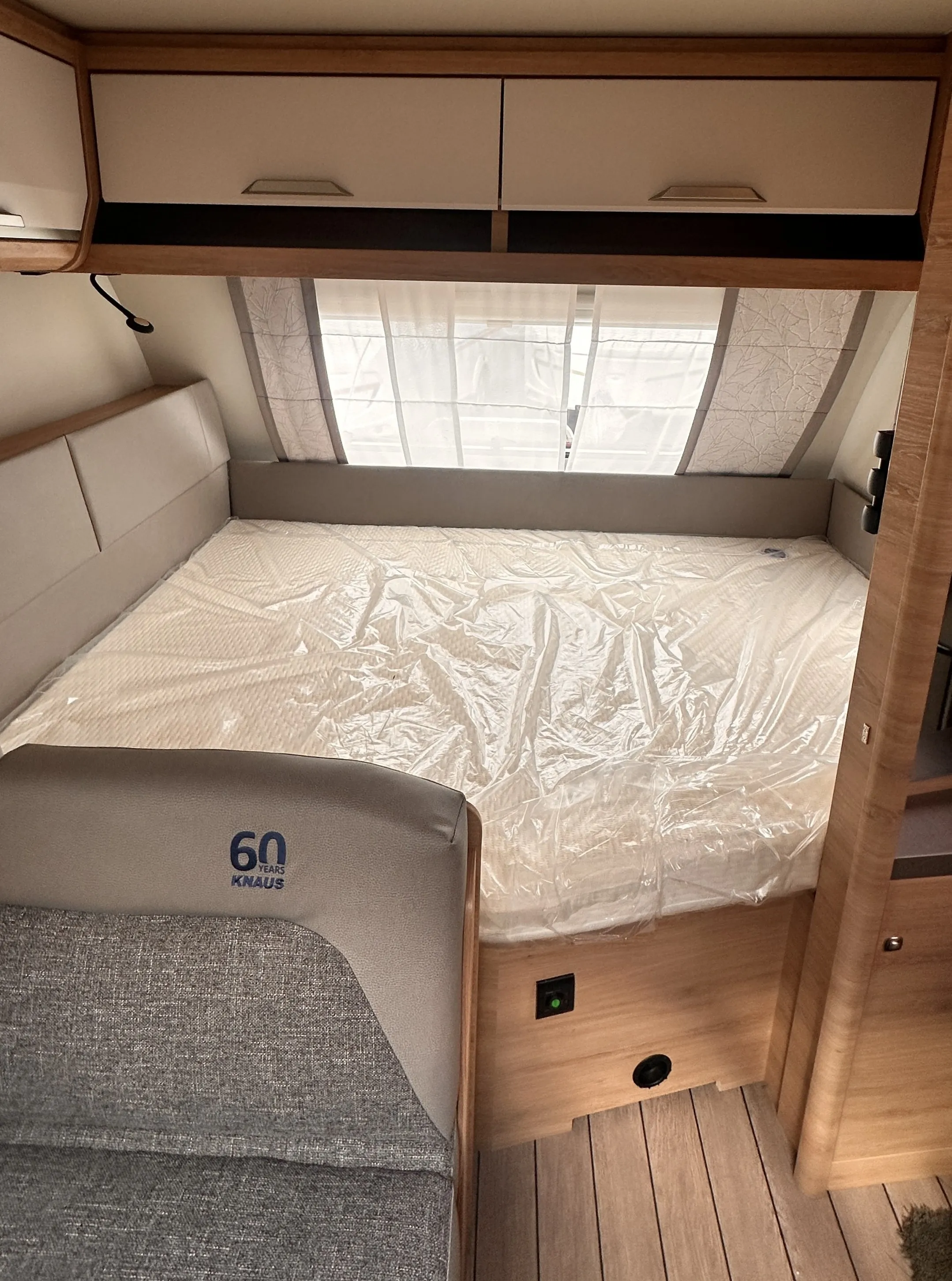 Knaus SW 580 QS 4893 (8).JPG