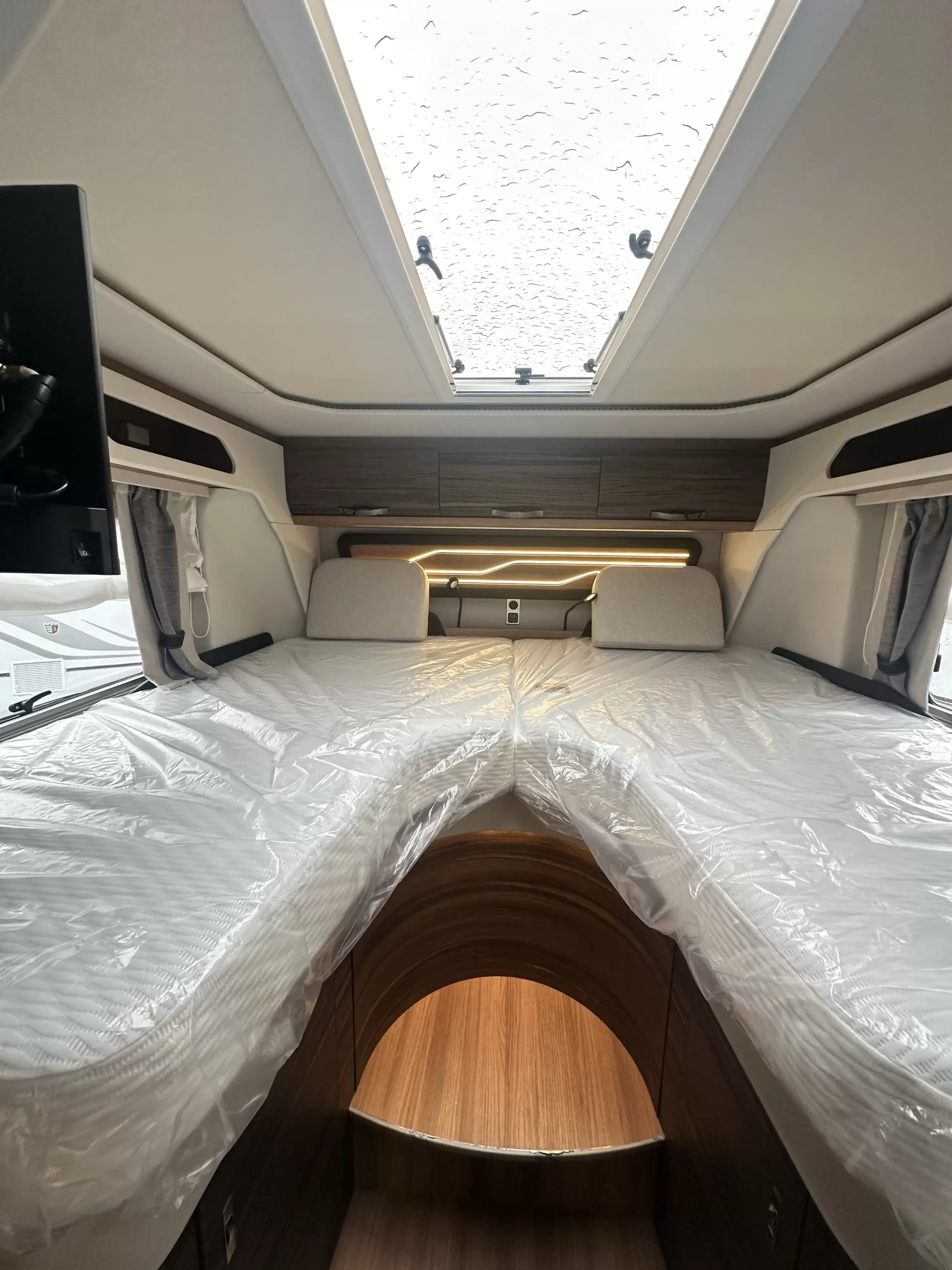 Knaus Sun I 700 LEG (26).JPG 4691.379381993.webp