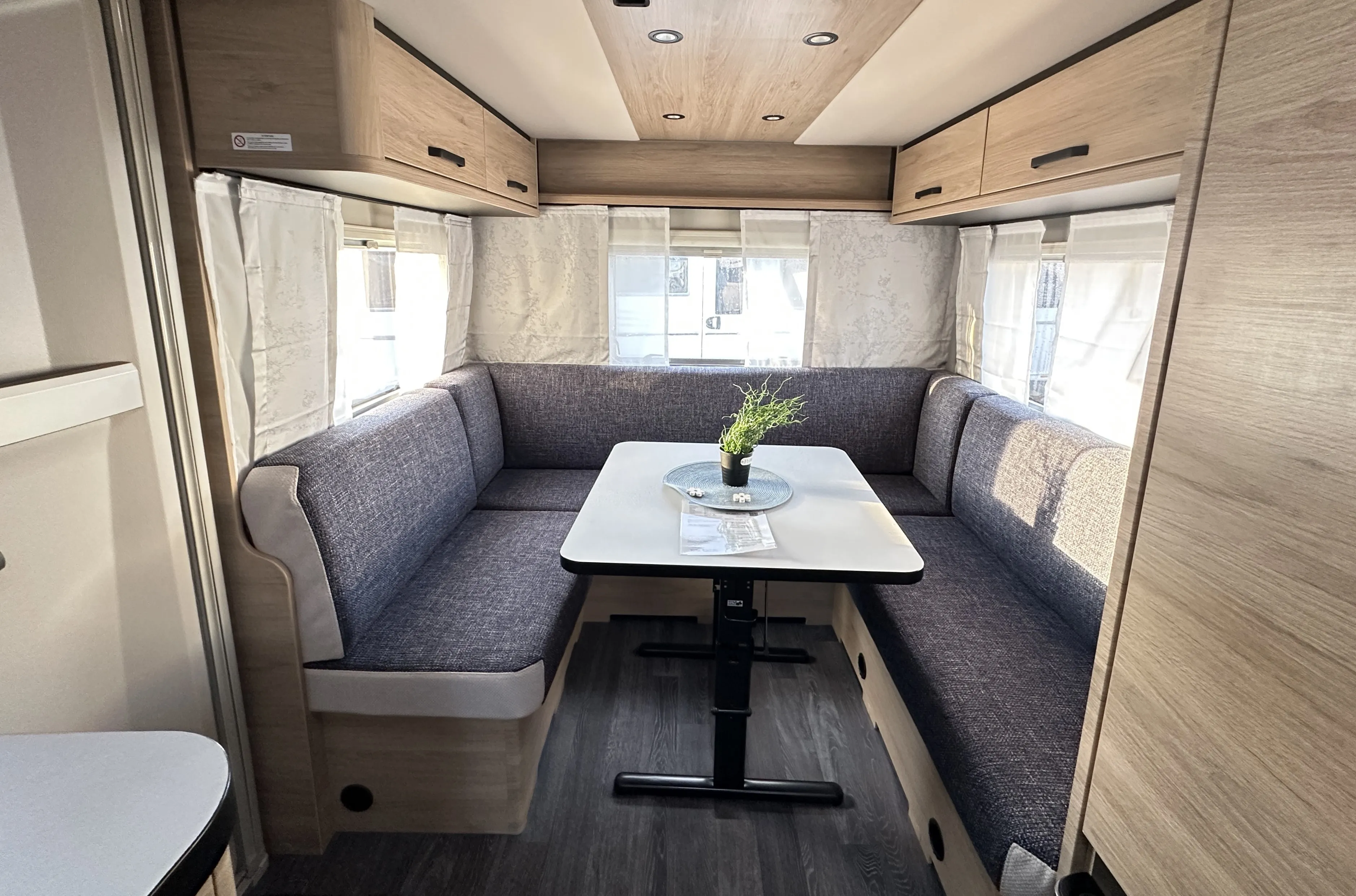 WB CaraOne 540 EUH 5014 (10).JPG