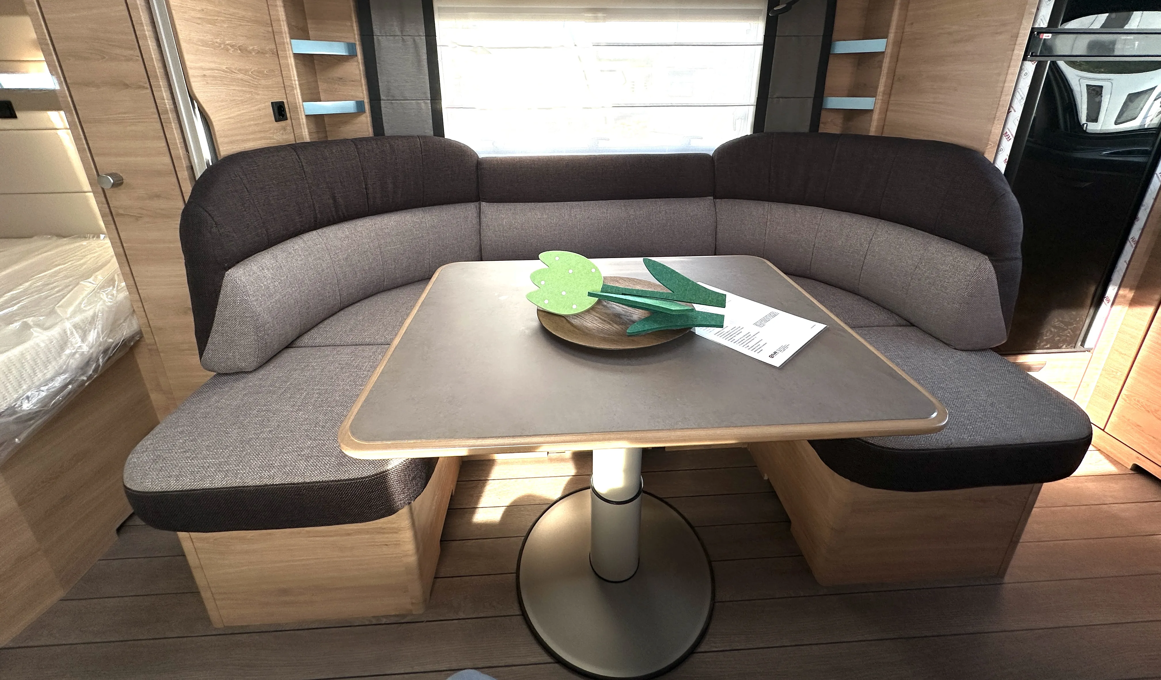 Knaus SW 650 PXB 5272 (12).JPG