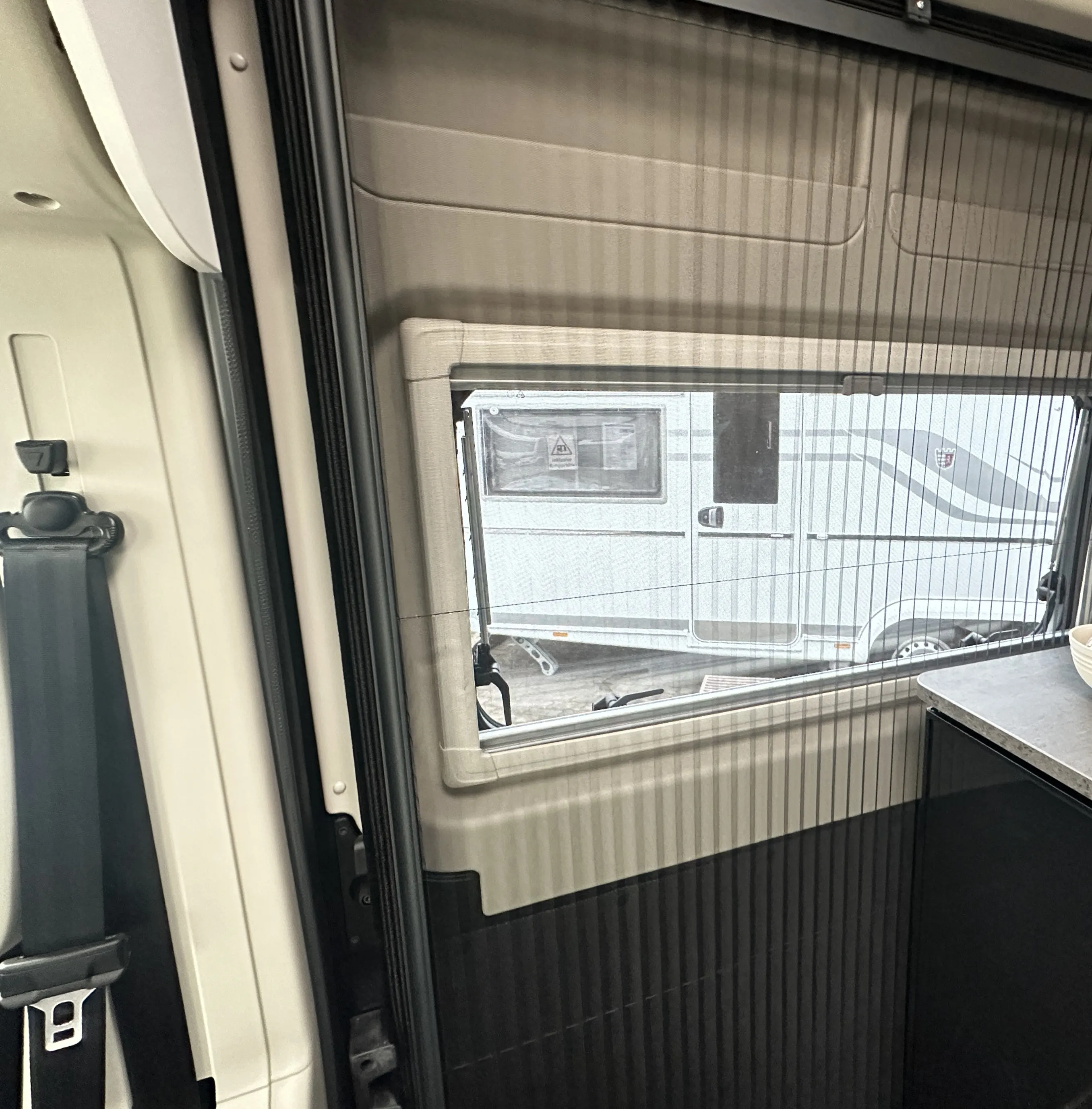 Sunlight Cliff 600 - 5025 (28).44332743.JPG