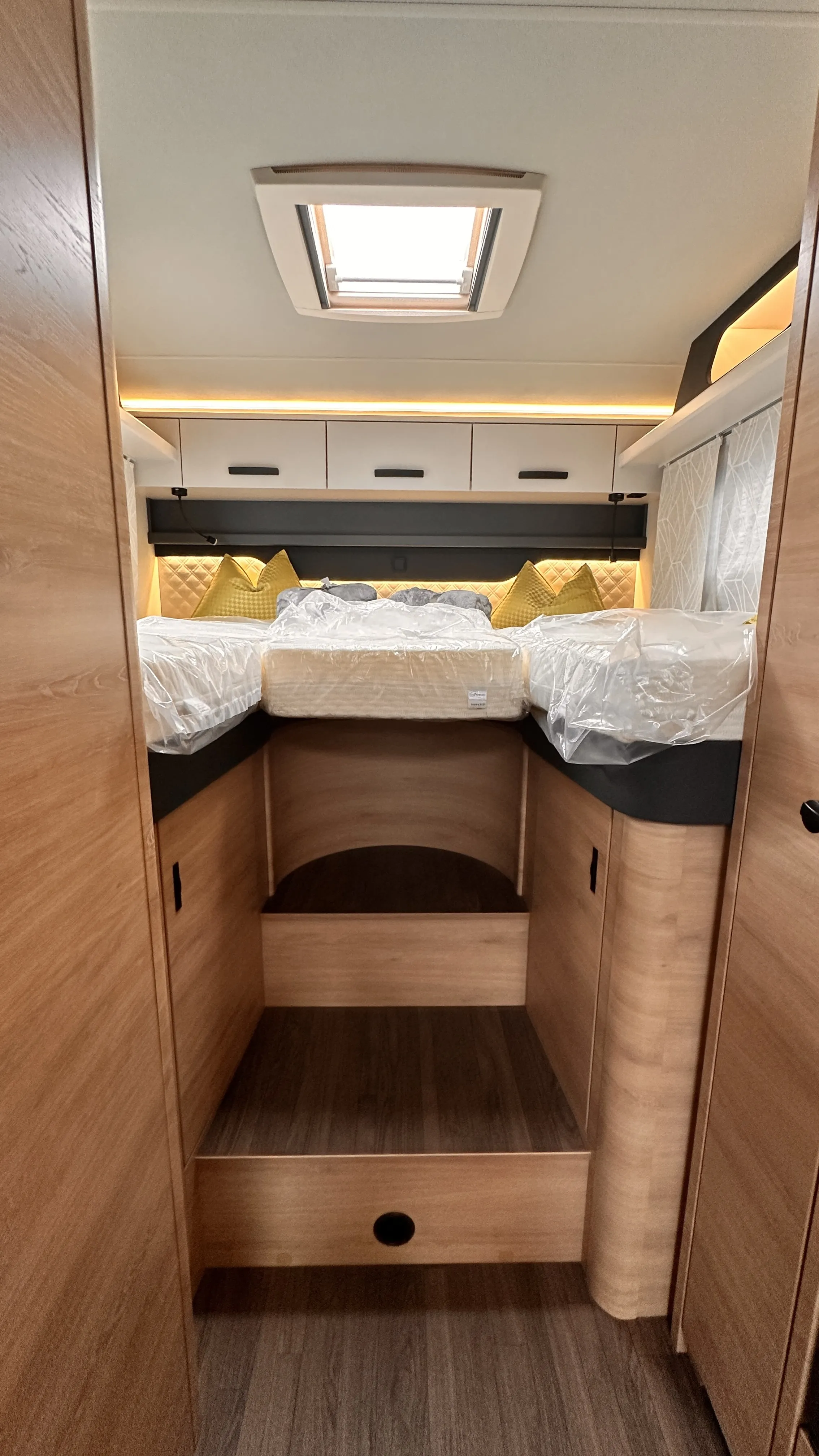Knaus live Ti 700 MEG 4905  (5).41668772.JPG