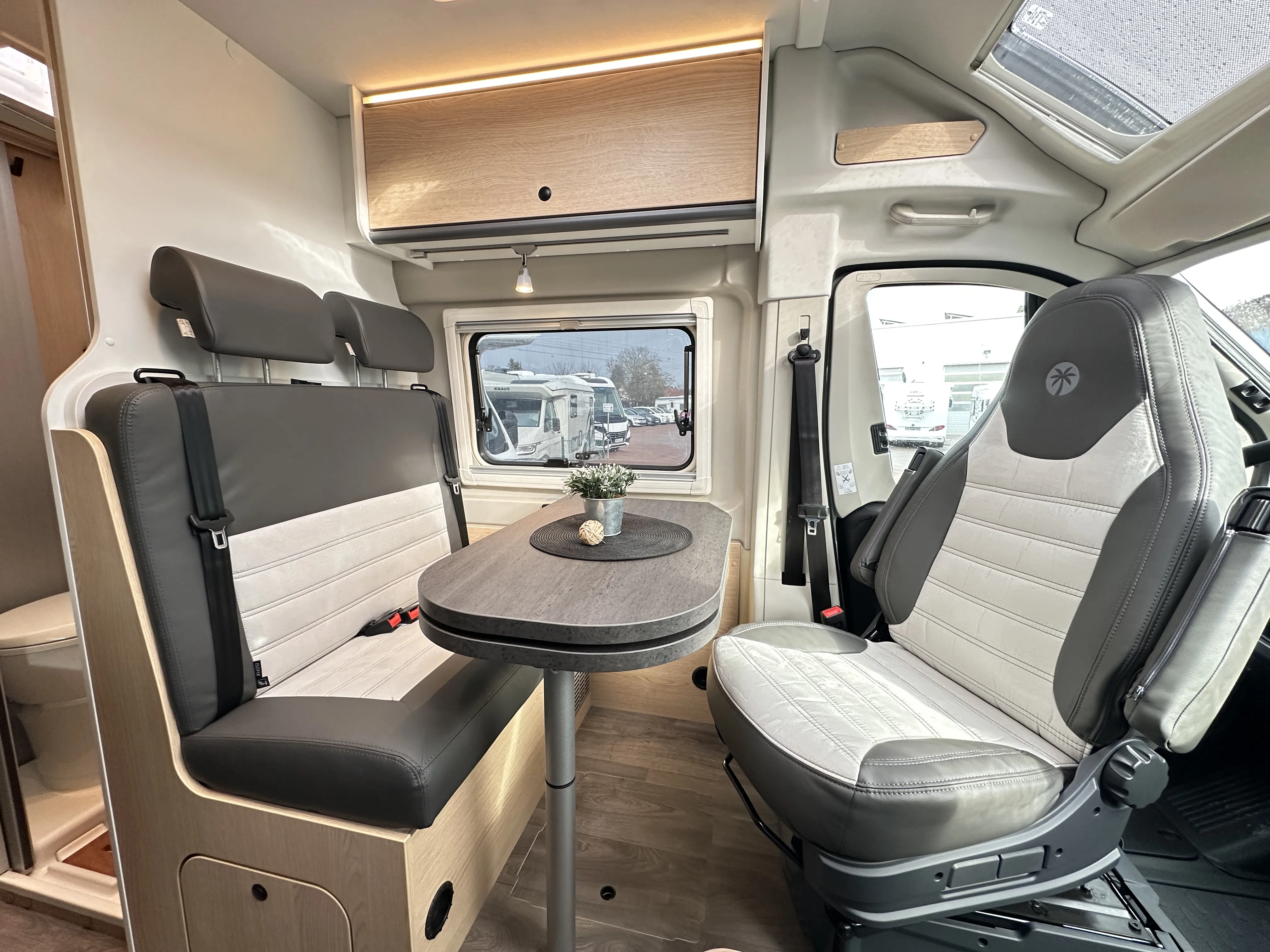 Sunlight Cliff 640  - 5033 (5).JPG