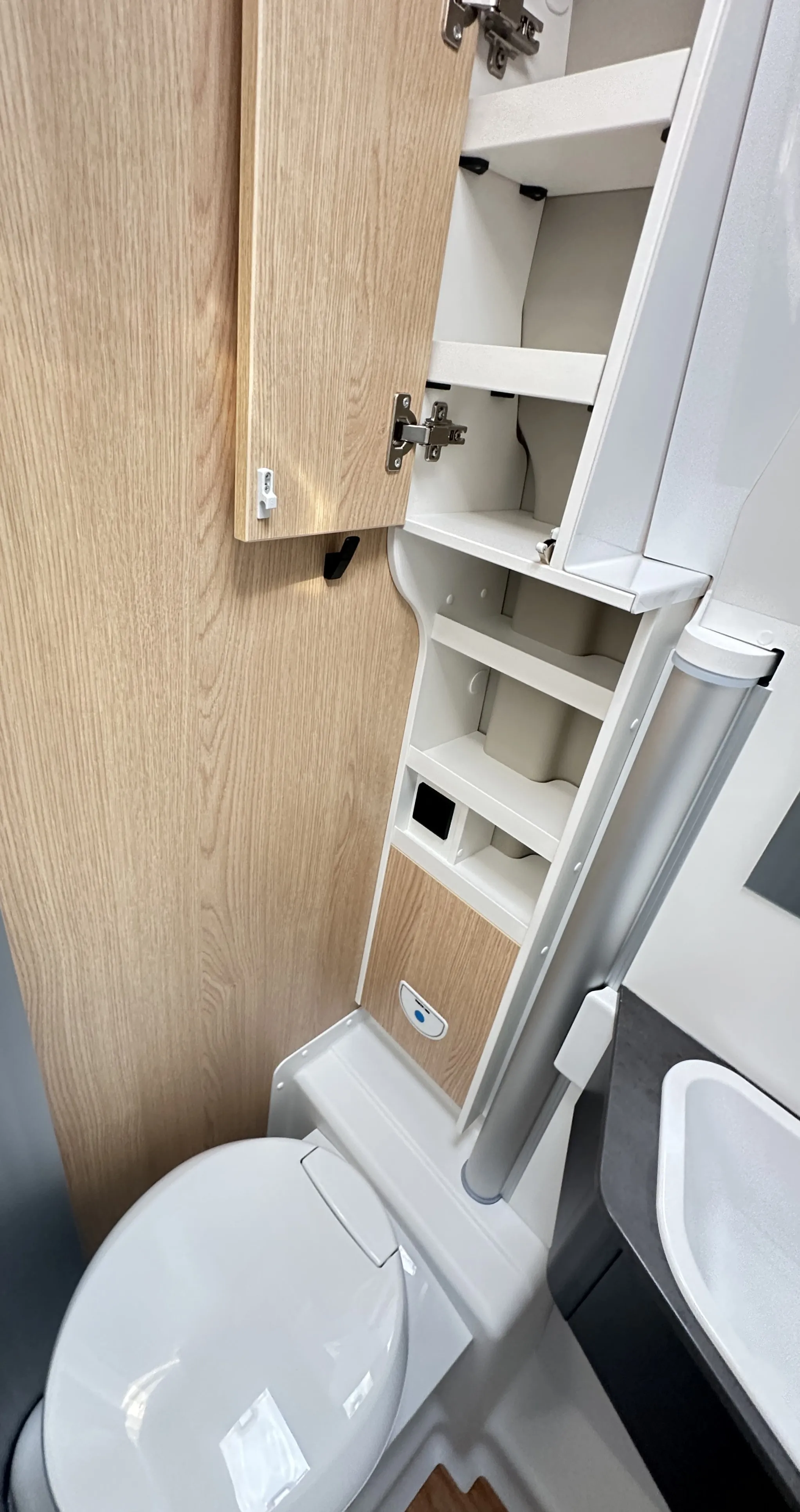 Sunlight Cliff 640    5066 (21).JPG