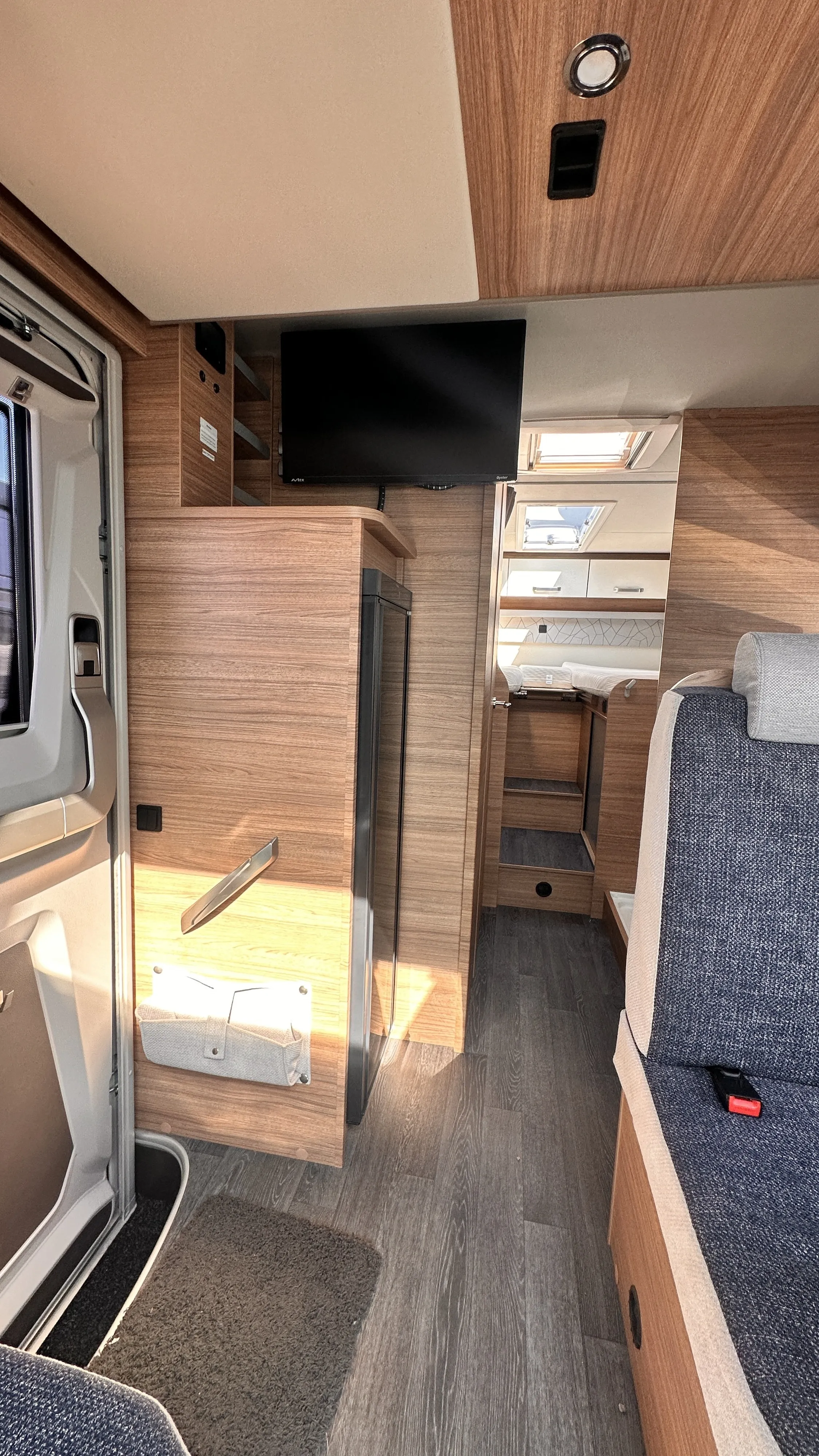 WB Carasuite 700 ME 4448  Miet 51 (16).JPG