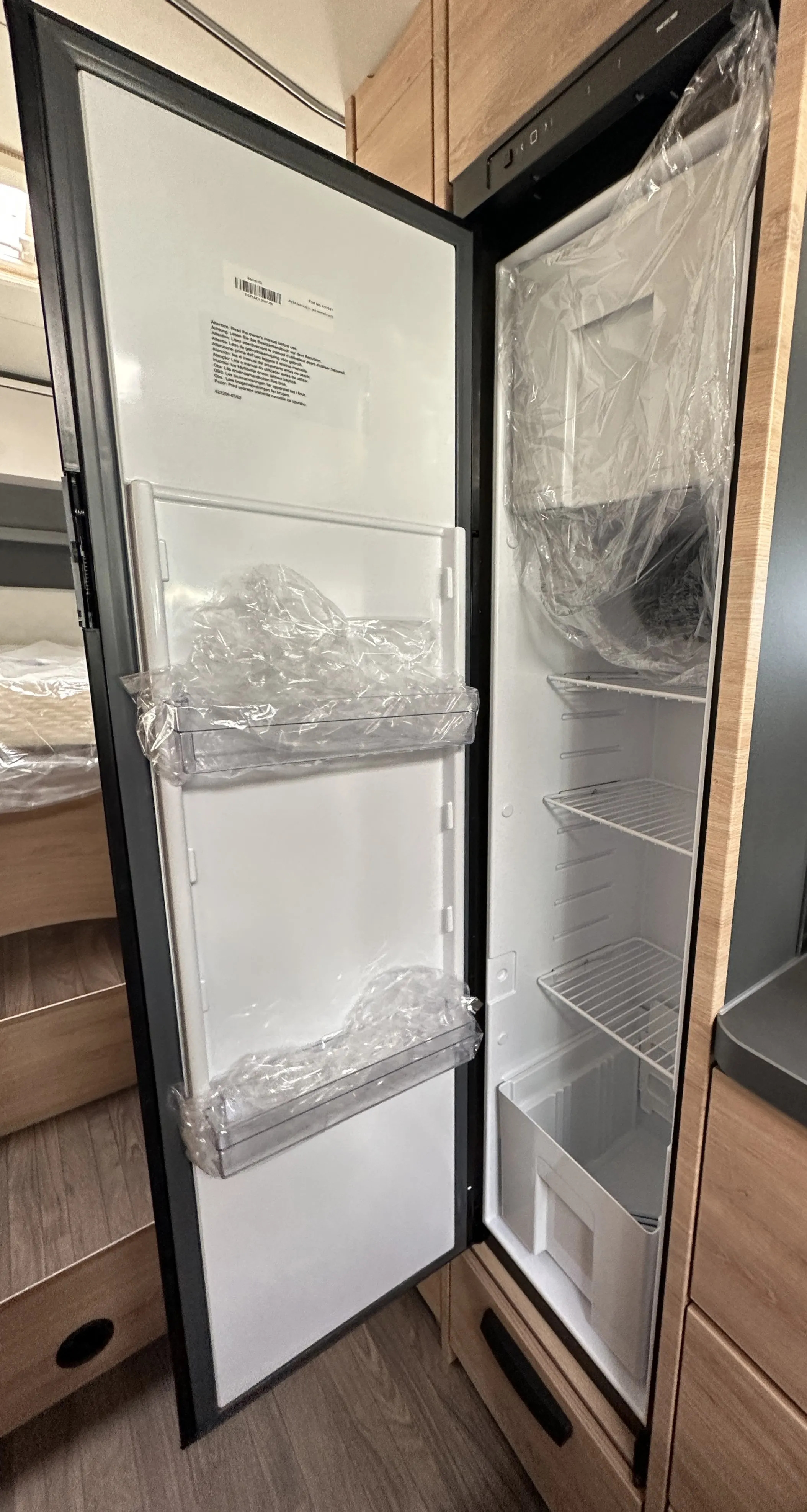 Knaus Live Ti 700 Sondermodell 25 Years  (10).JPG