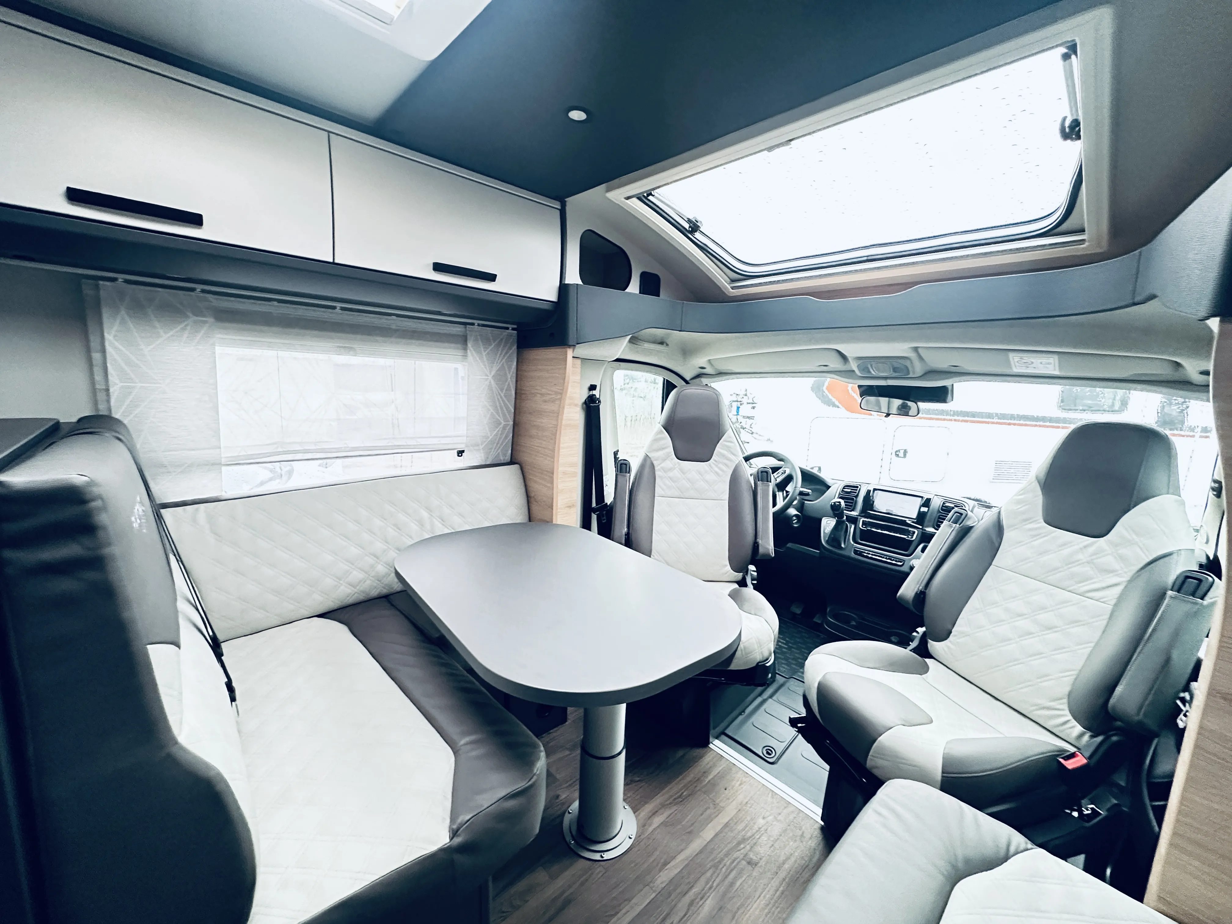 Knaus Life Ti 650 MF 4956 (7).JPG