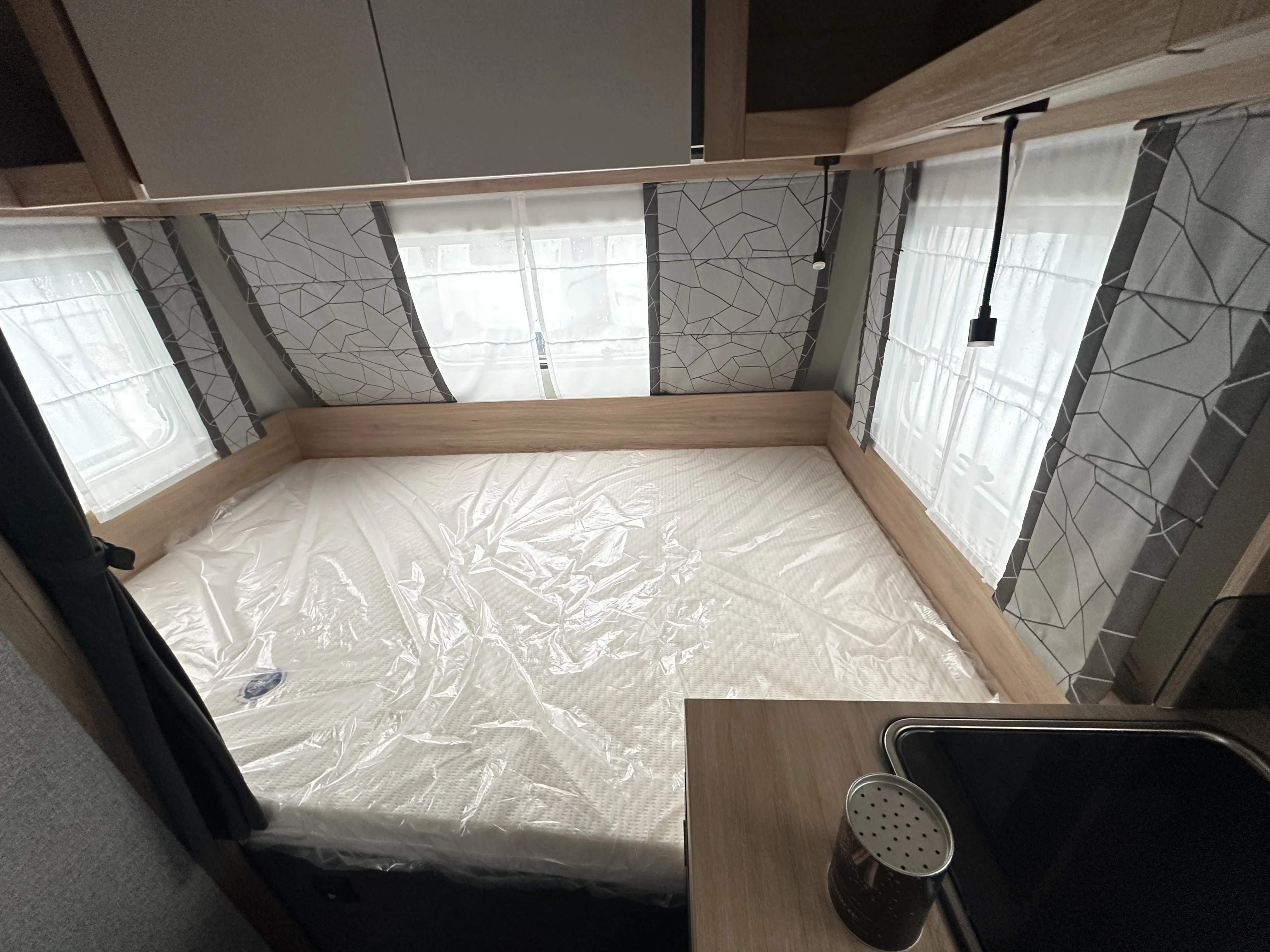 Knaus sport 420 QD 4970 (13).JPG