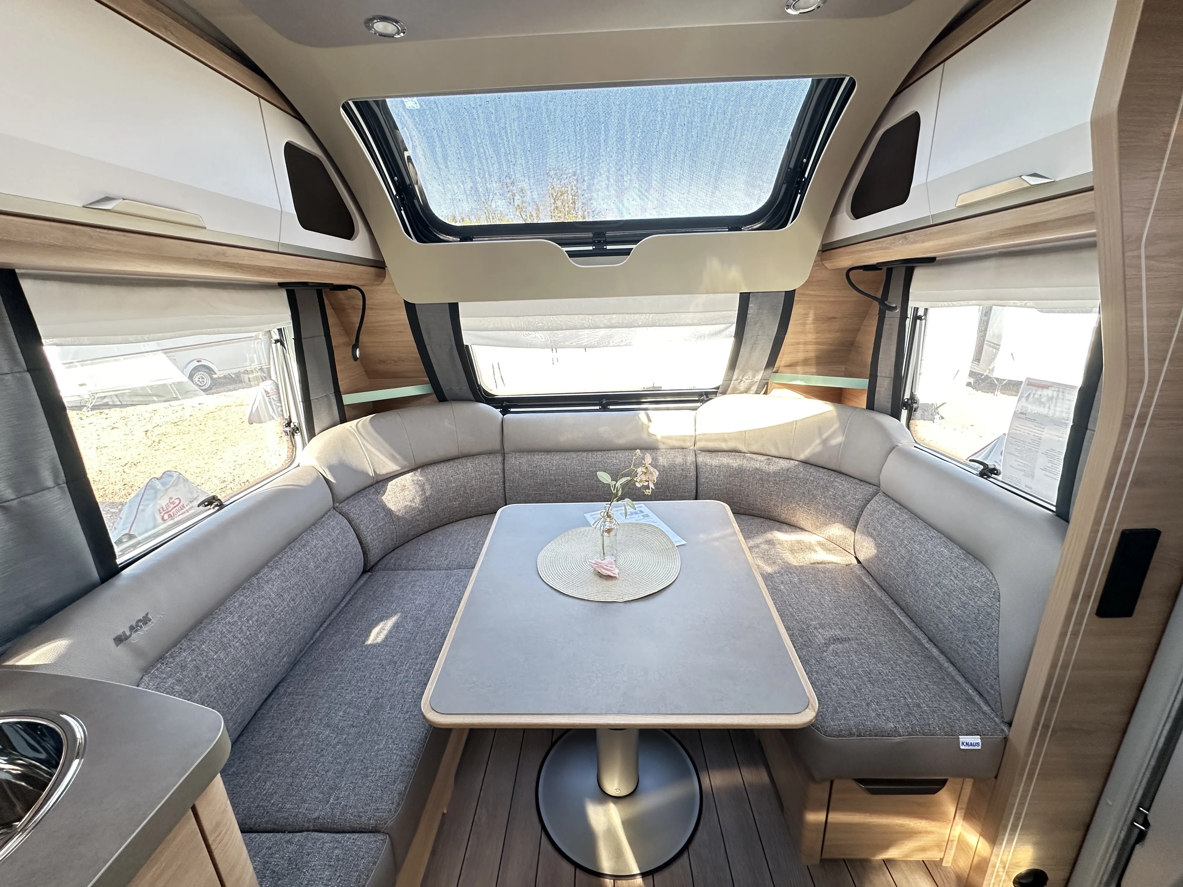 Knaus SW 500 UF 5068 (18).JPG
