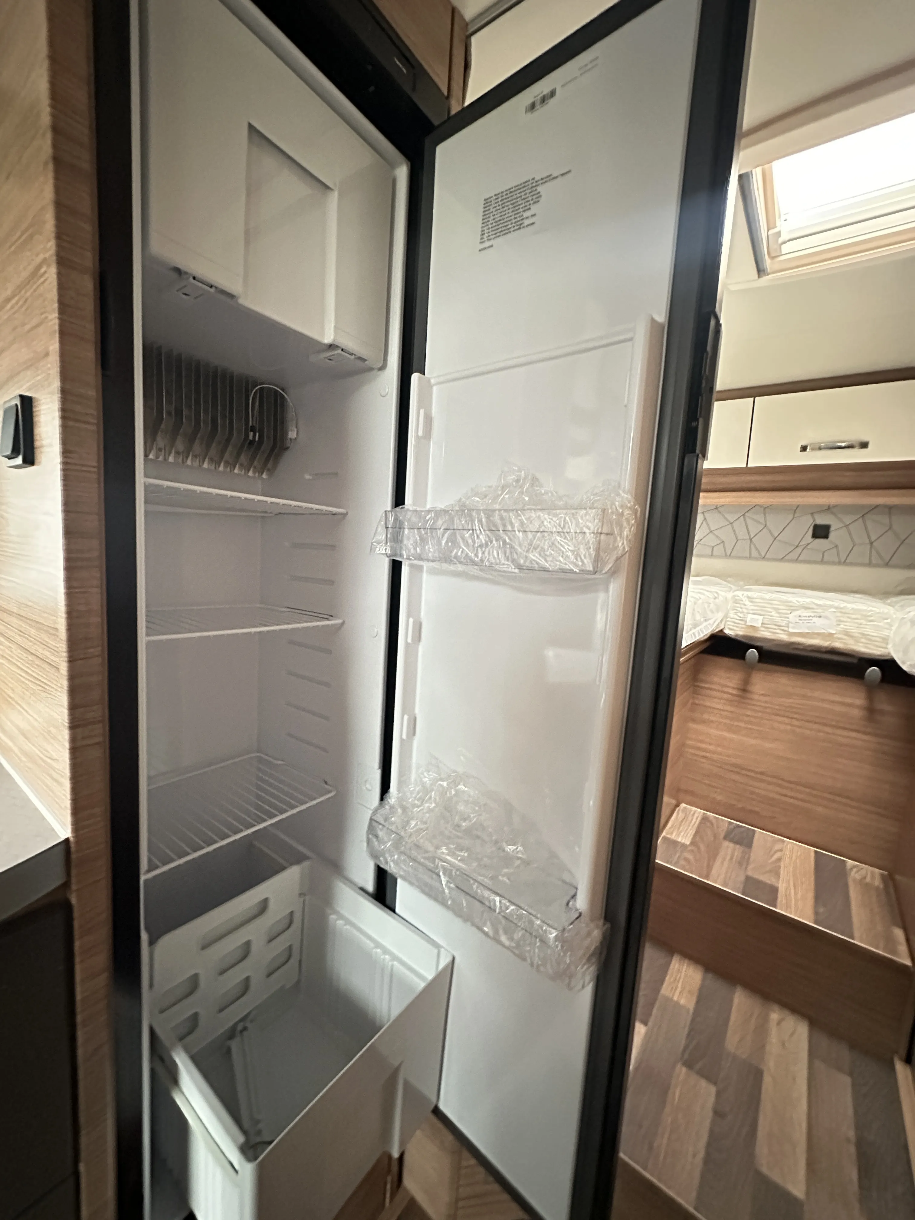 WB CaraSuite 640 5043  (18)0.webp