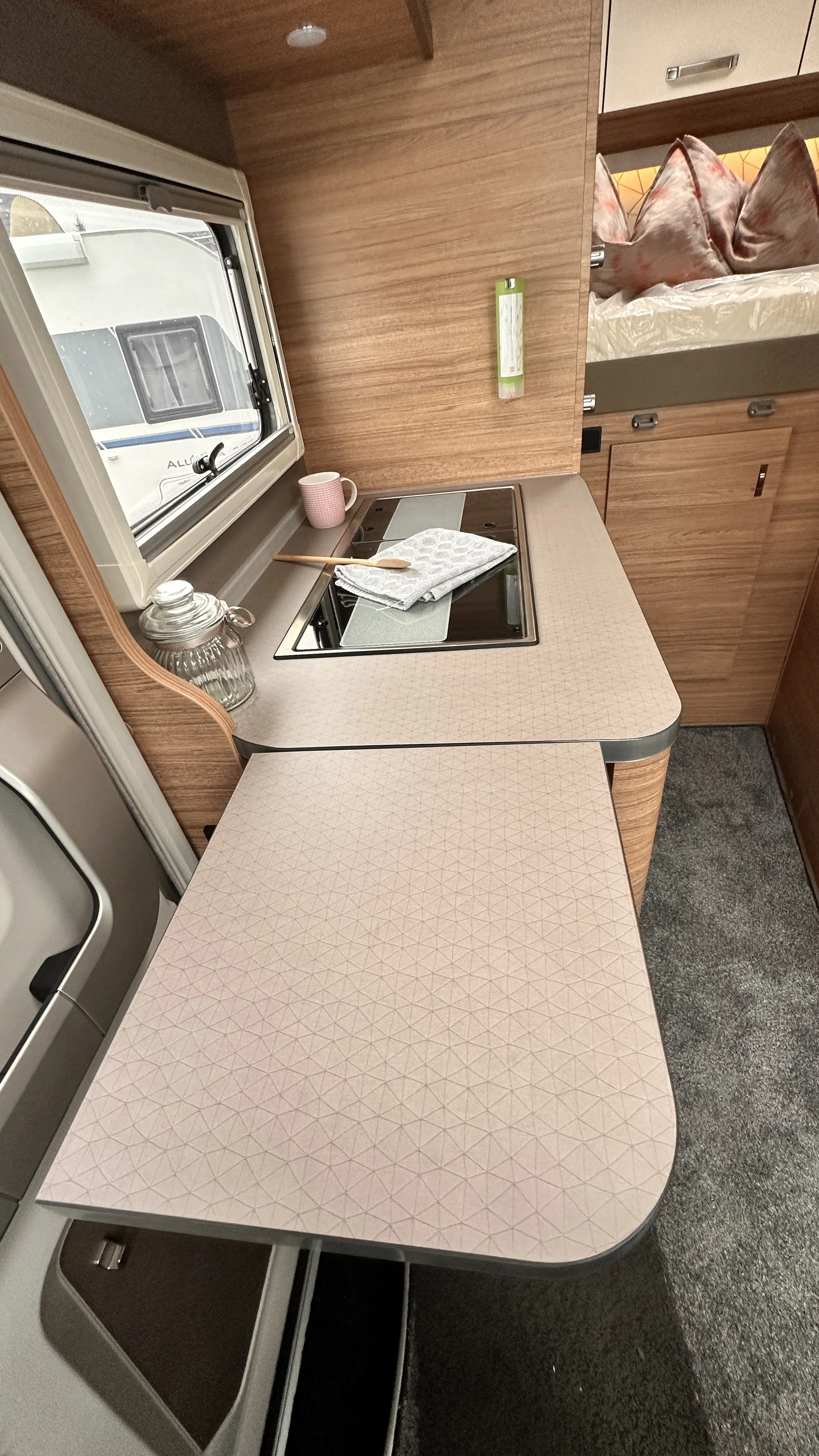 WB CaraLoft 550 MG 4723  (10).JPG