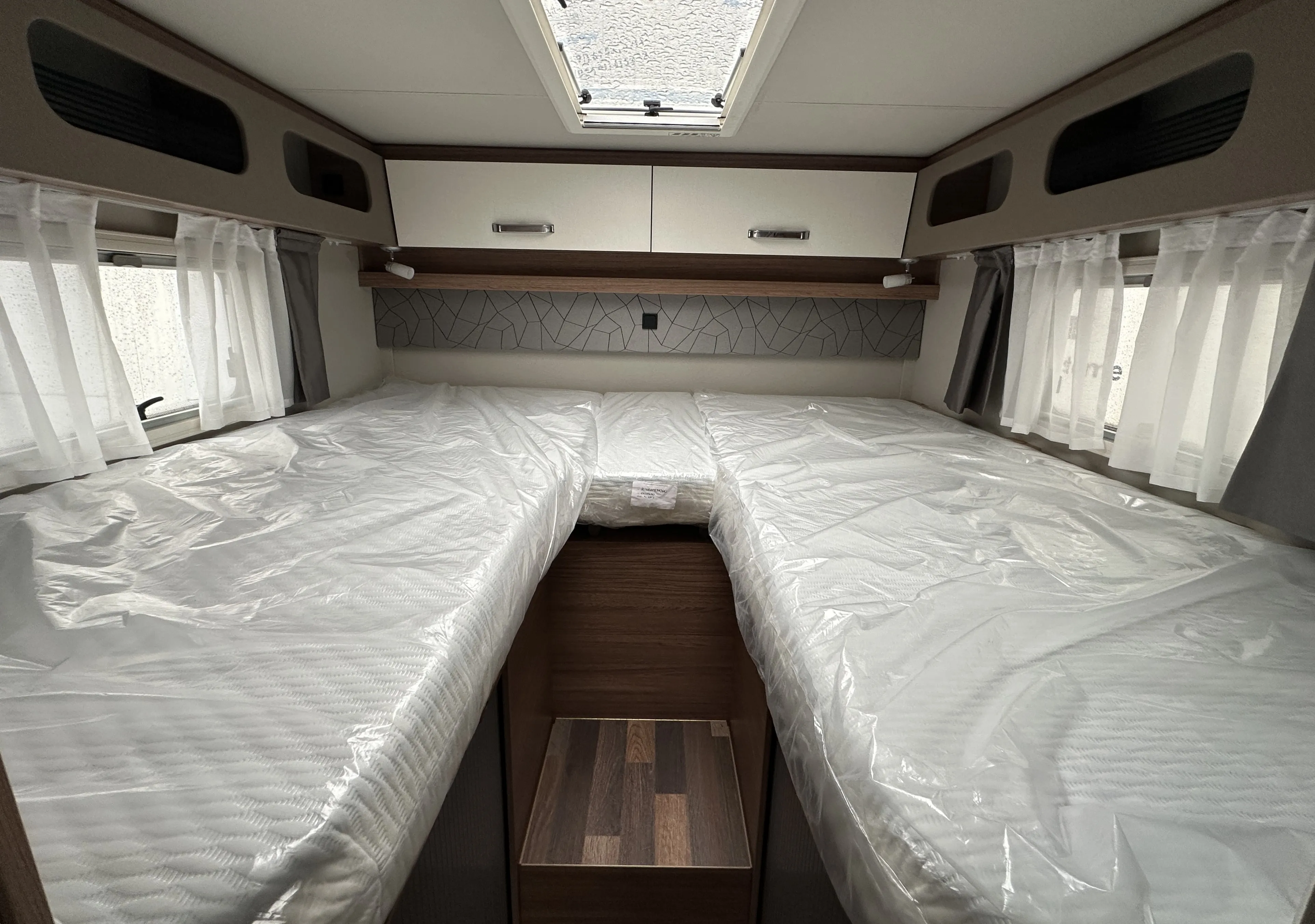 WB CaraCore 700 MEG 5081 (8).JPG