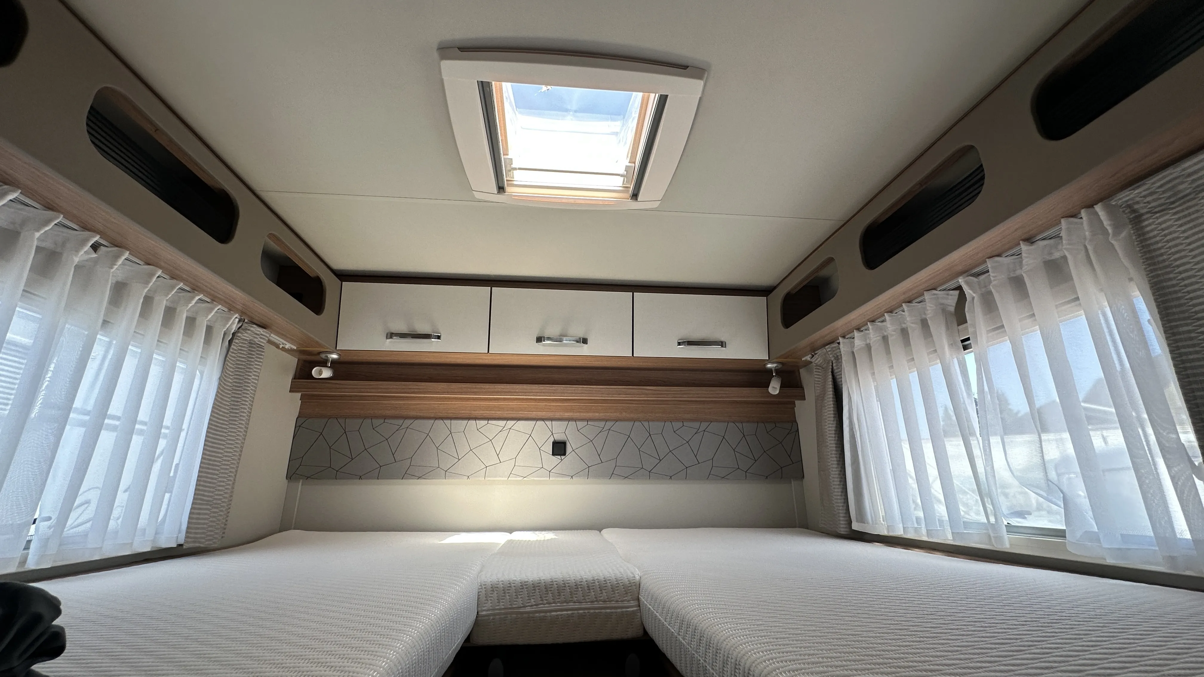 Weinsberg CaraSuite 650 MEG - 4817 - Miet 56 (21).JPG