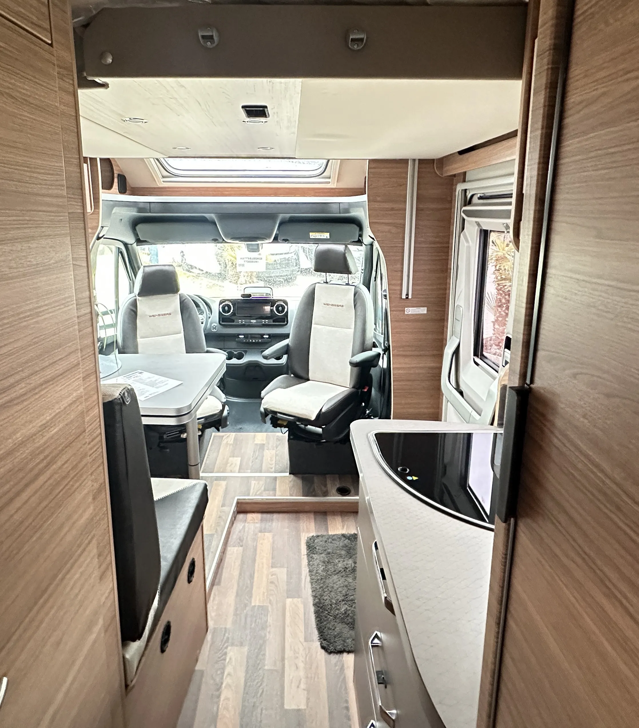 WB CaraSuite 640 5043  (9).JPG