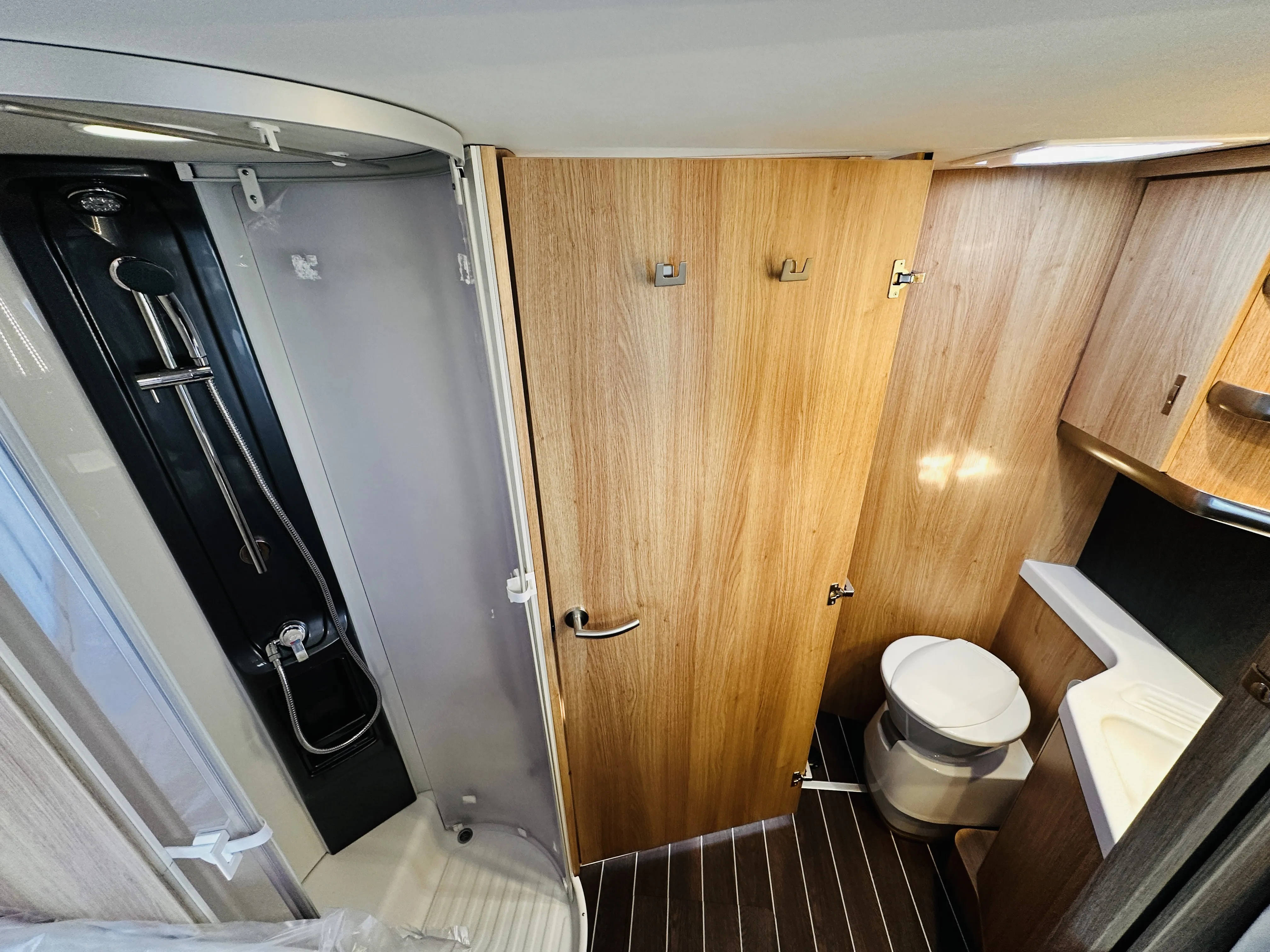 Knaus Sky Ti 700 MEG 4985  IC ( (16).43821249.JPG