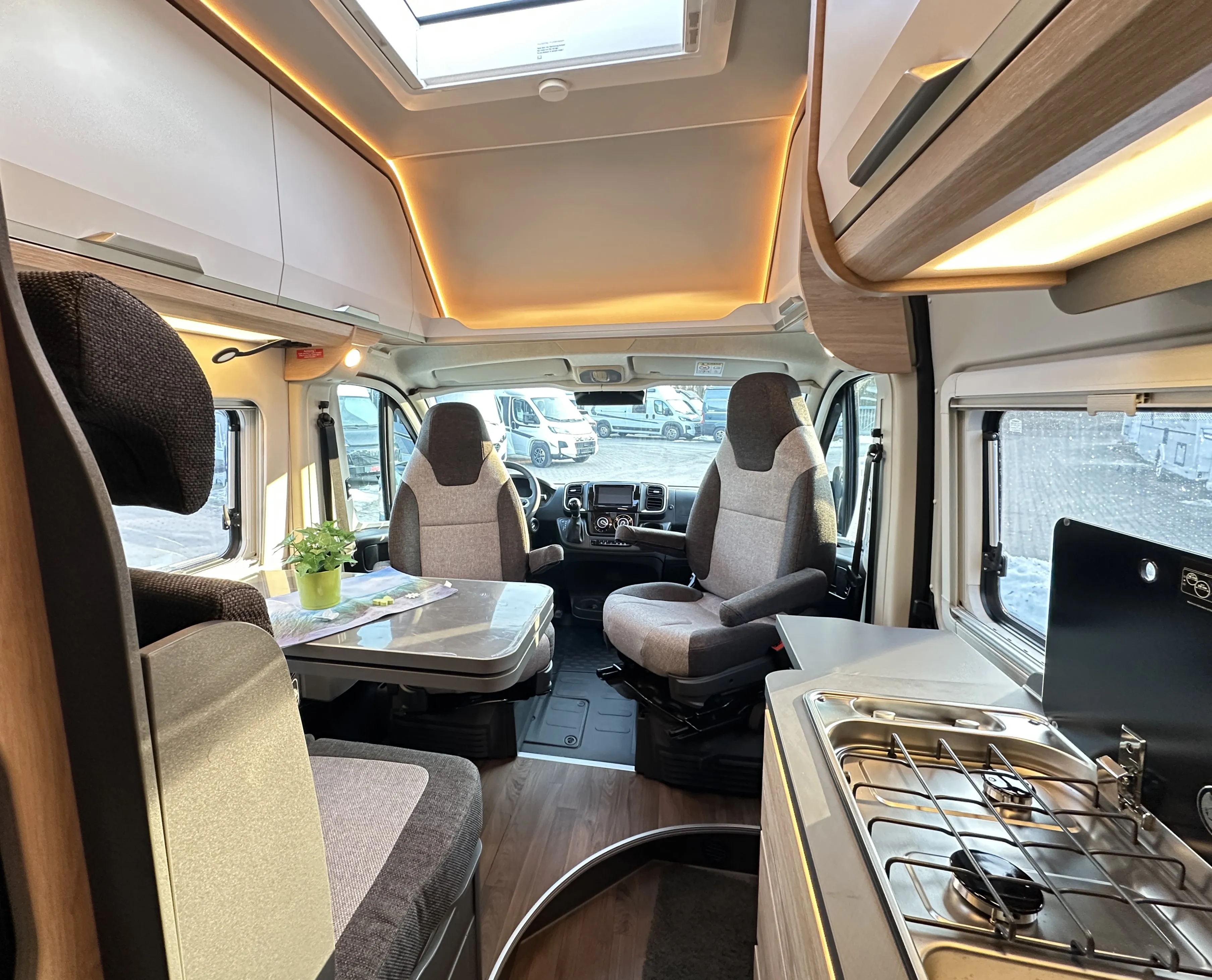 Knaus boxlife 630 5003 (11).JPG