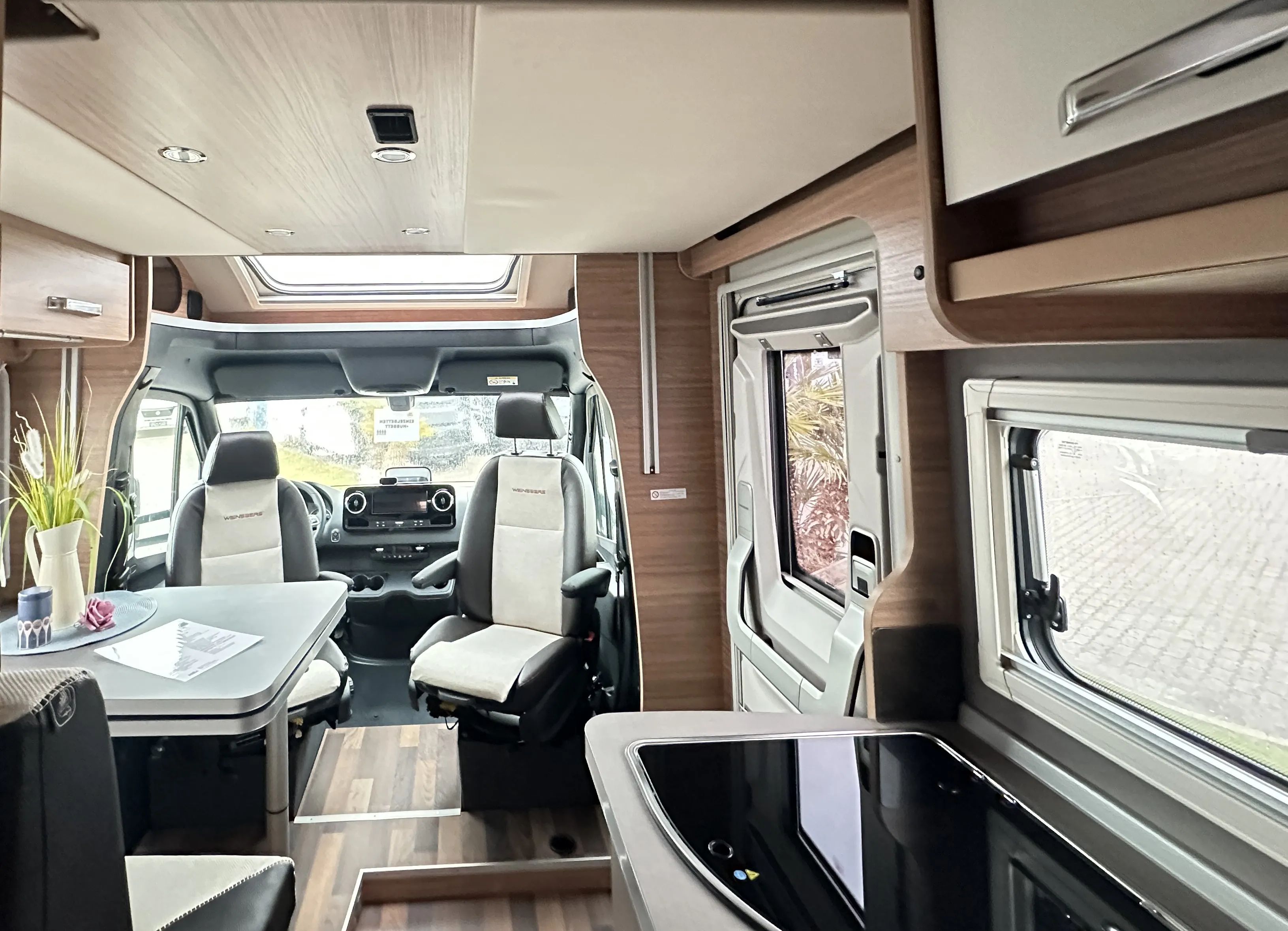 WB CaraSuite 640 5043  (20).JPG