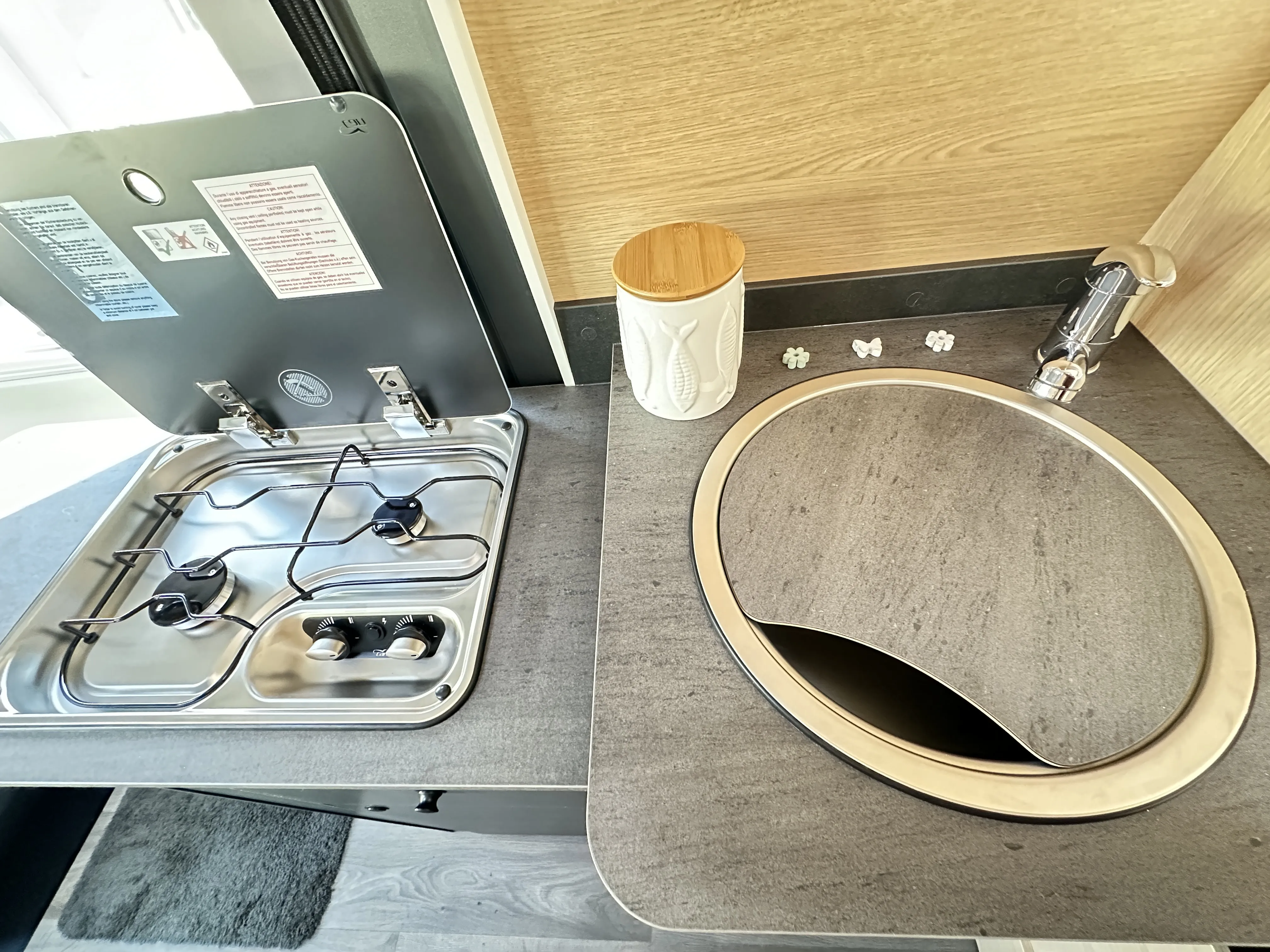 Sunlight A Cliff 4 x 4 -5065   (17).JPG