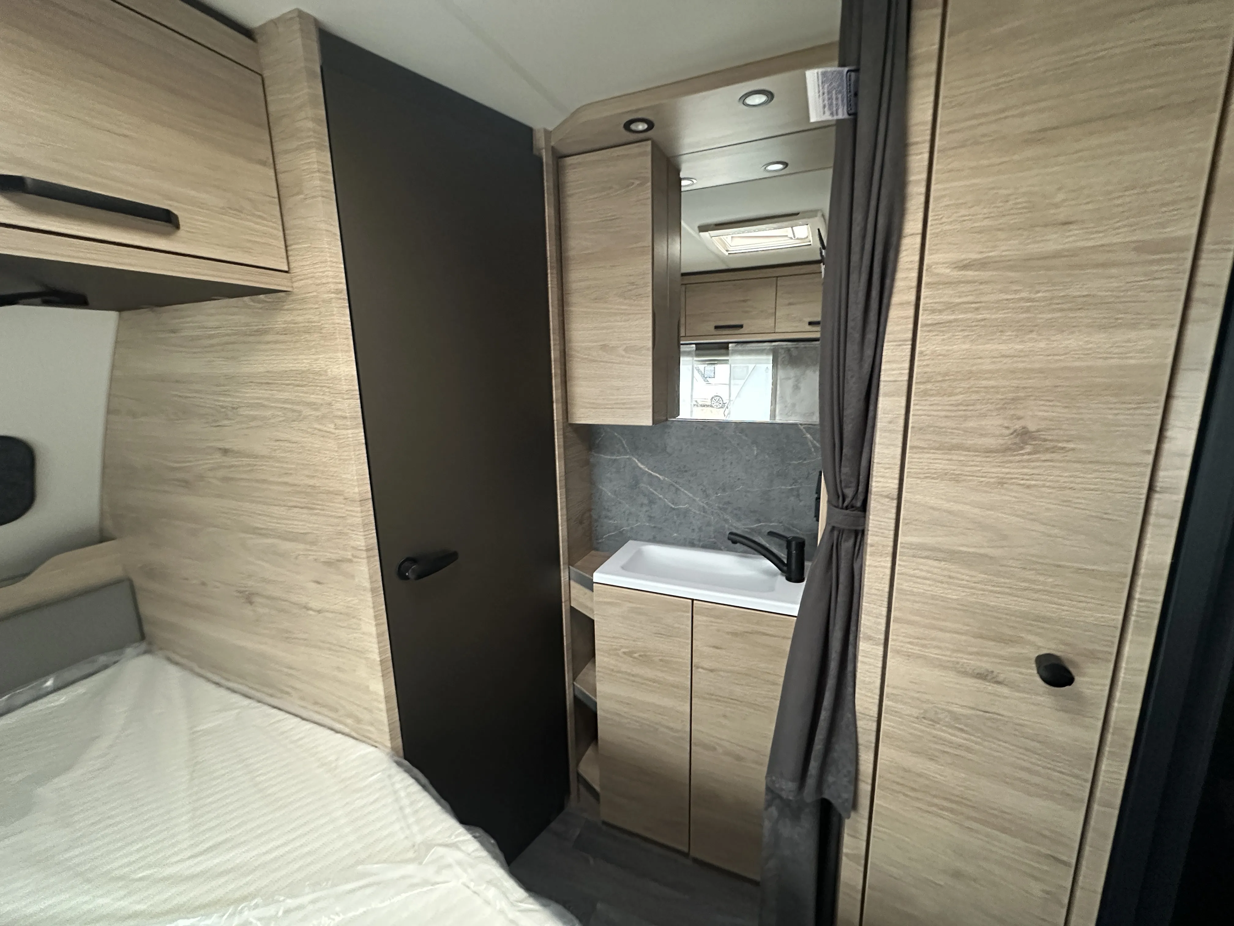 WB CaraOne 500 FDK -5089 (9).JPG