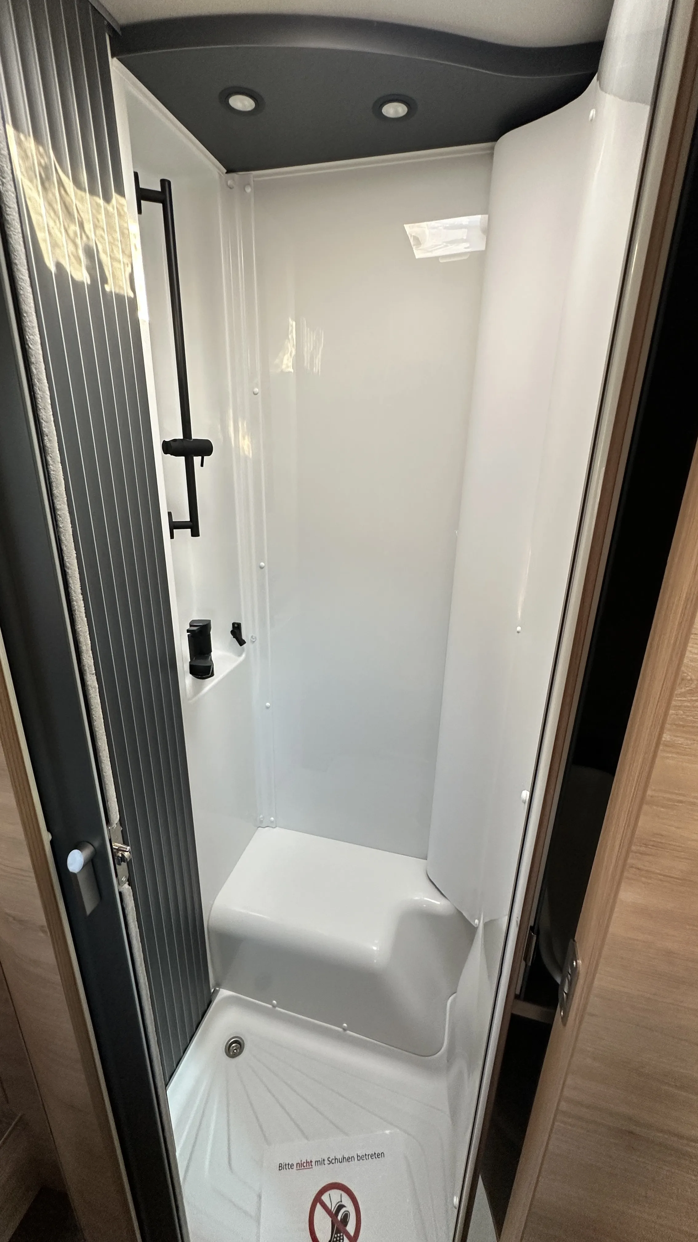 Knaus Live I 650 MEG 5220 (12).JPG