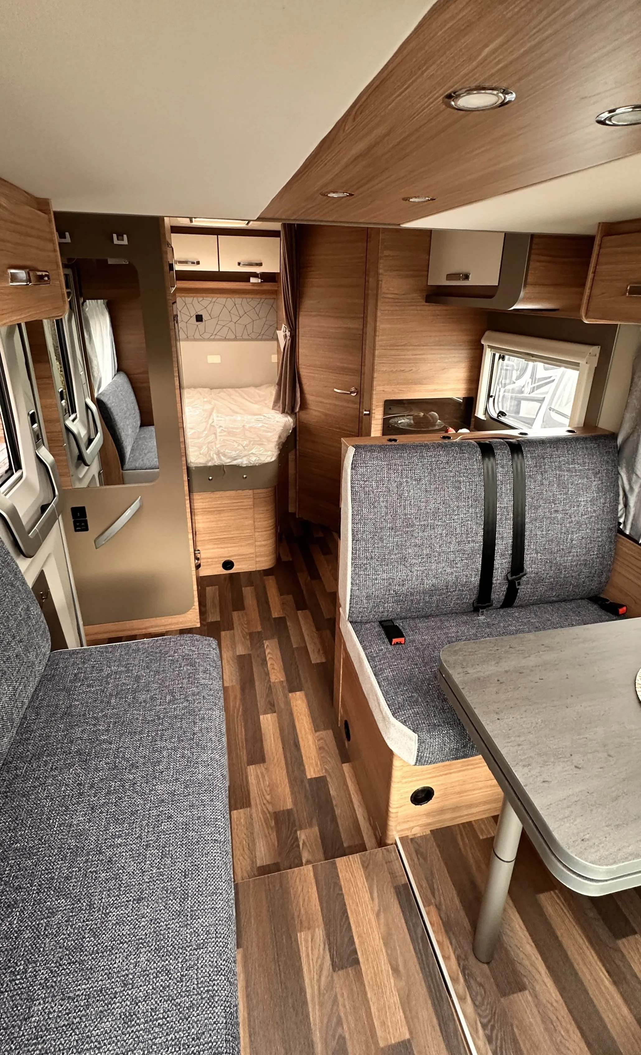 WB CaraSuite 650 MF 4946 (5).JPG