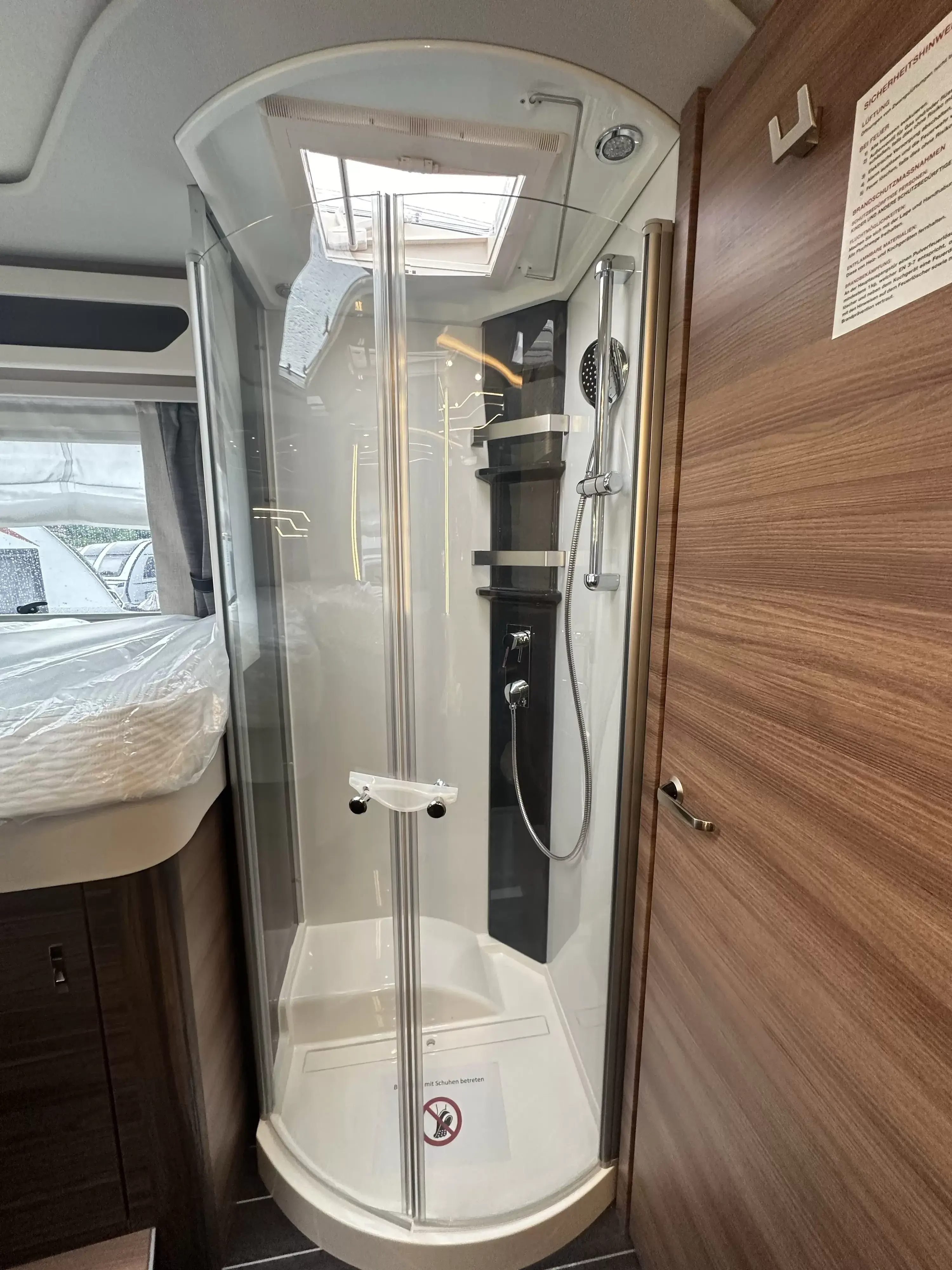 Knaus Sun I 700 LEG (24).JPG 4691.379381950.webp