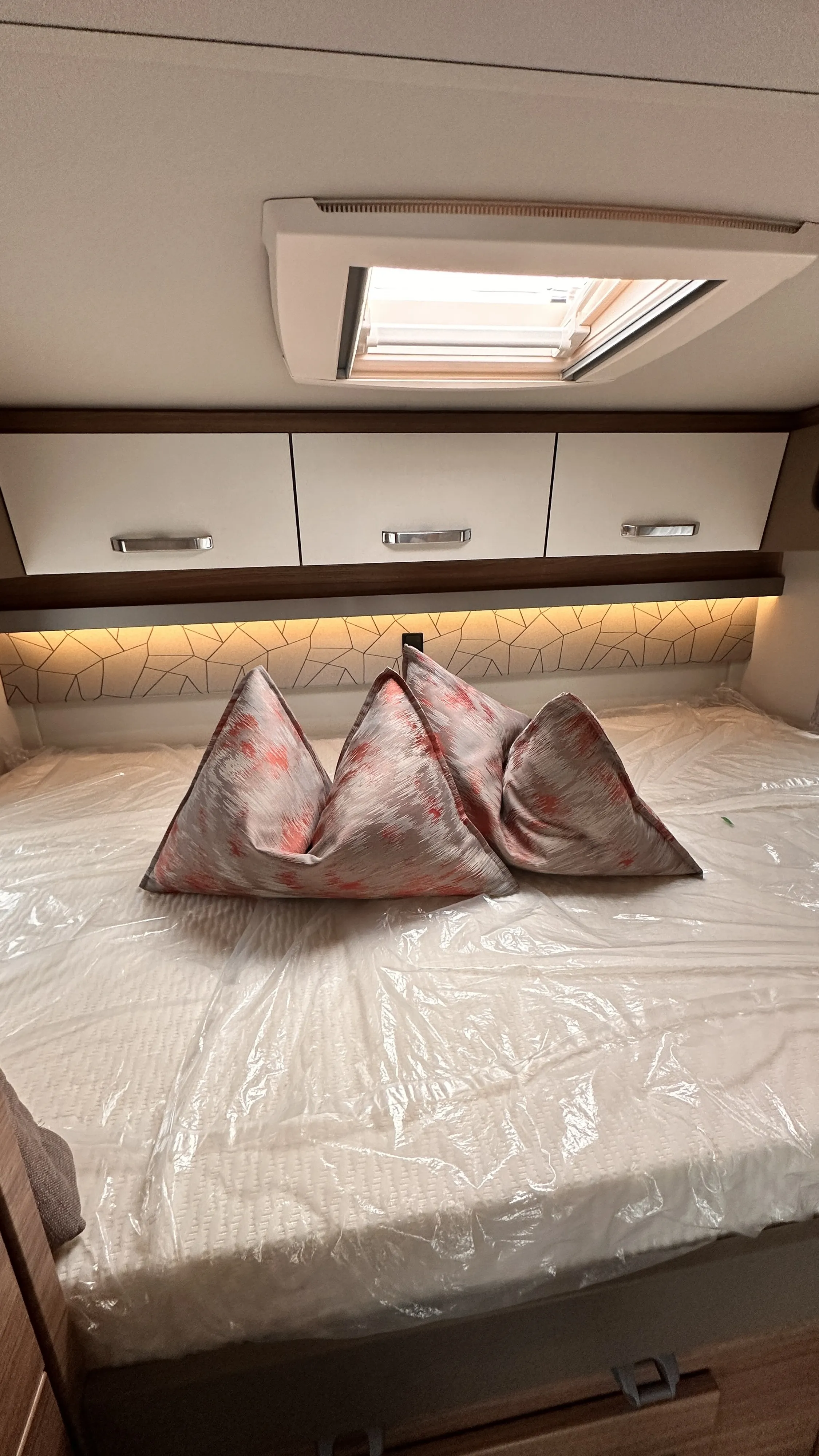 WB CaraLoft 550 MG 4723  (8).JPG