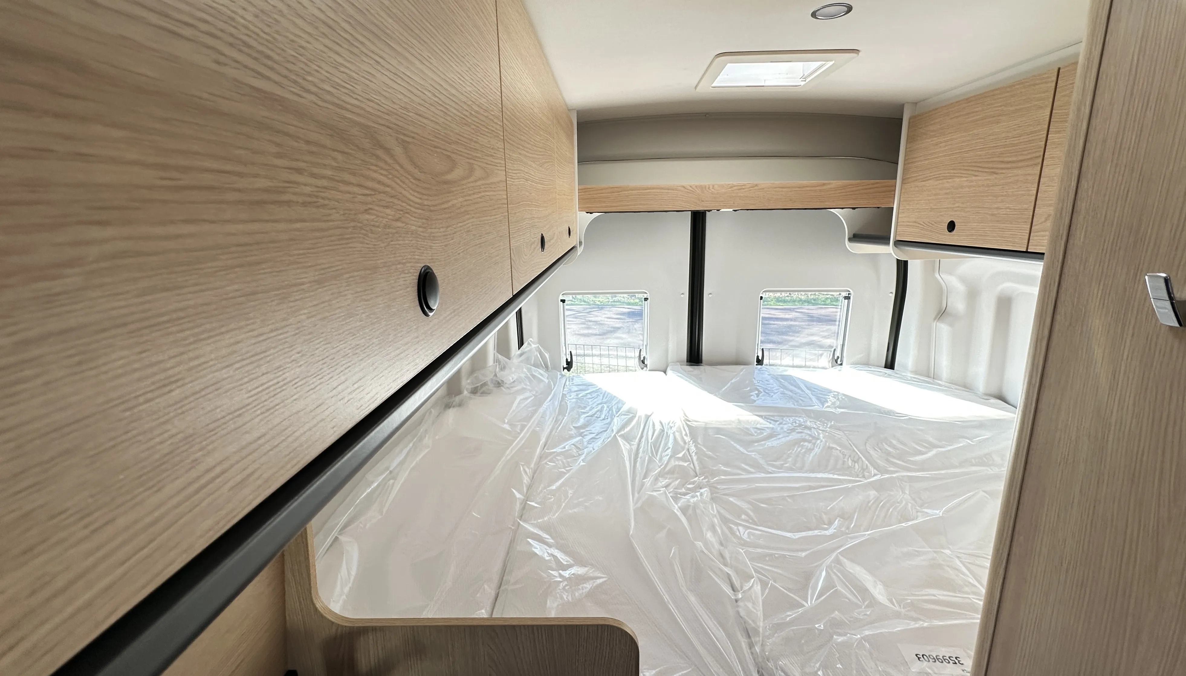 Sunlight A Cliff 4 x 4 -5065   (21).JPG