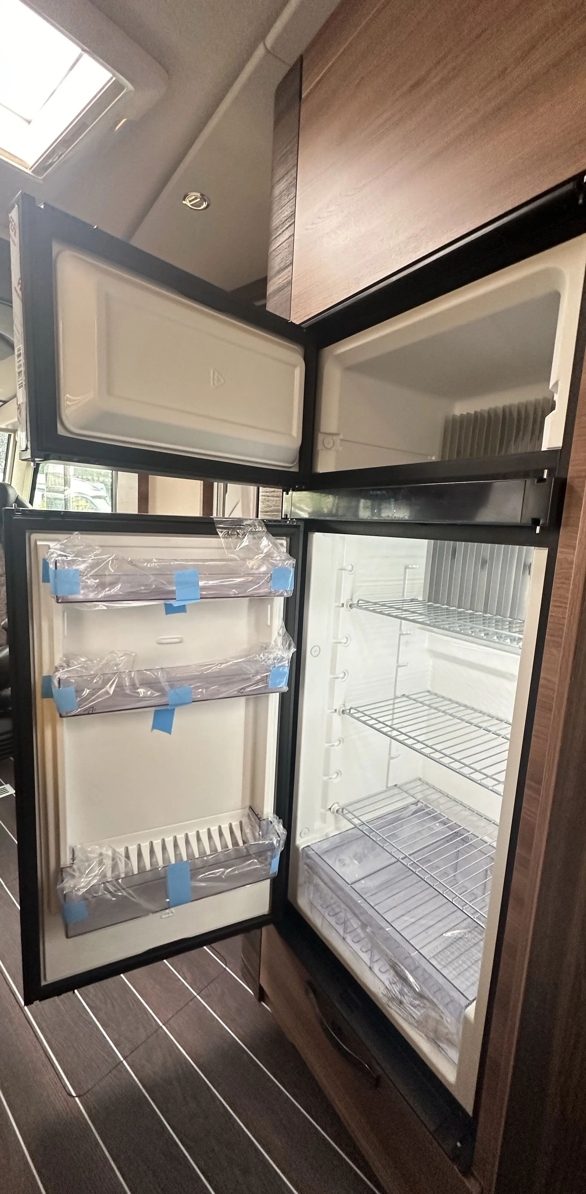 Knaus Sun I 700 LEG (10).JPG 4691.37938167.JPG