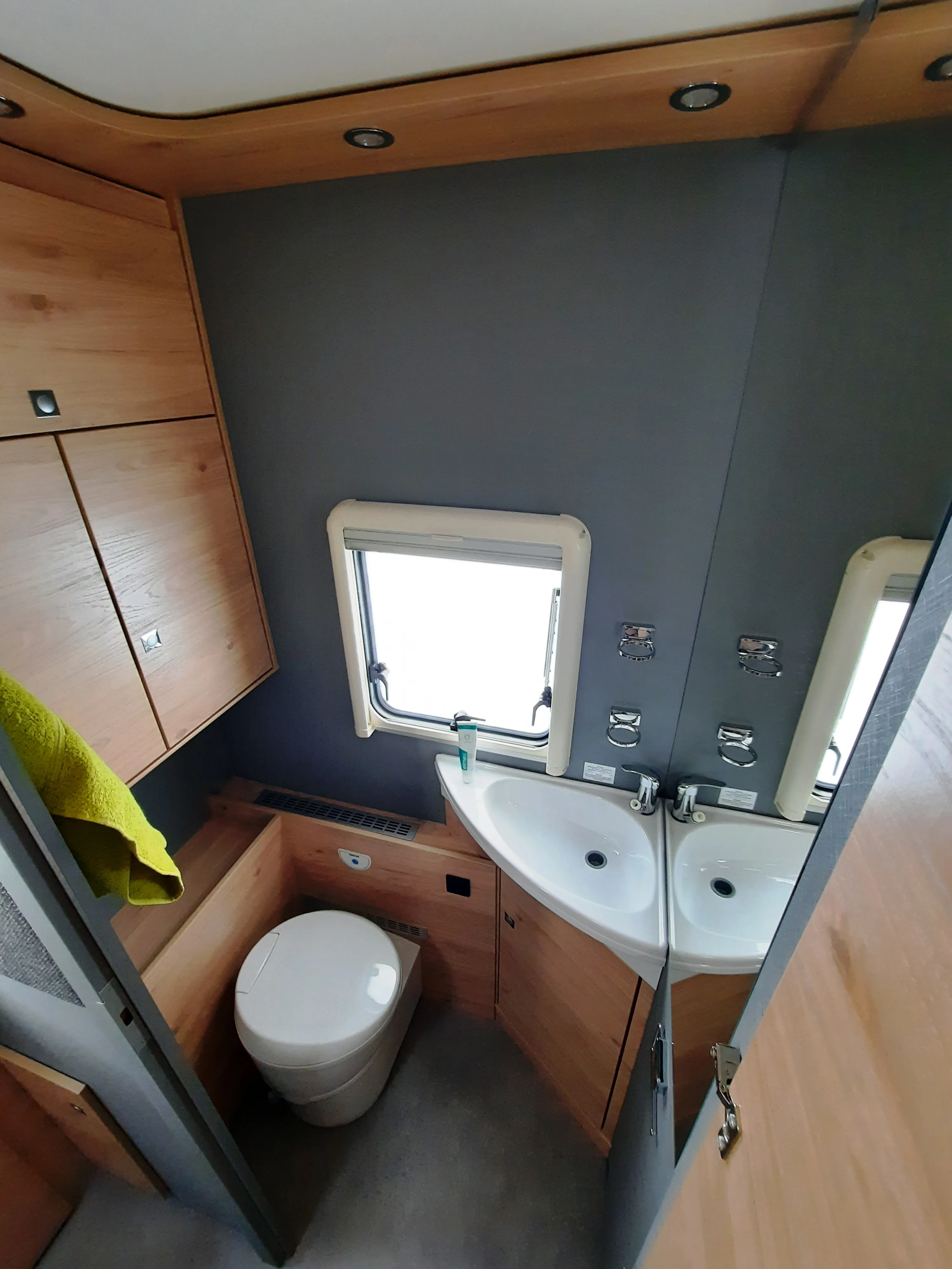 WC.38366125.jpg