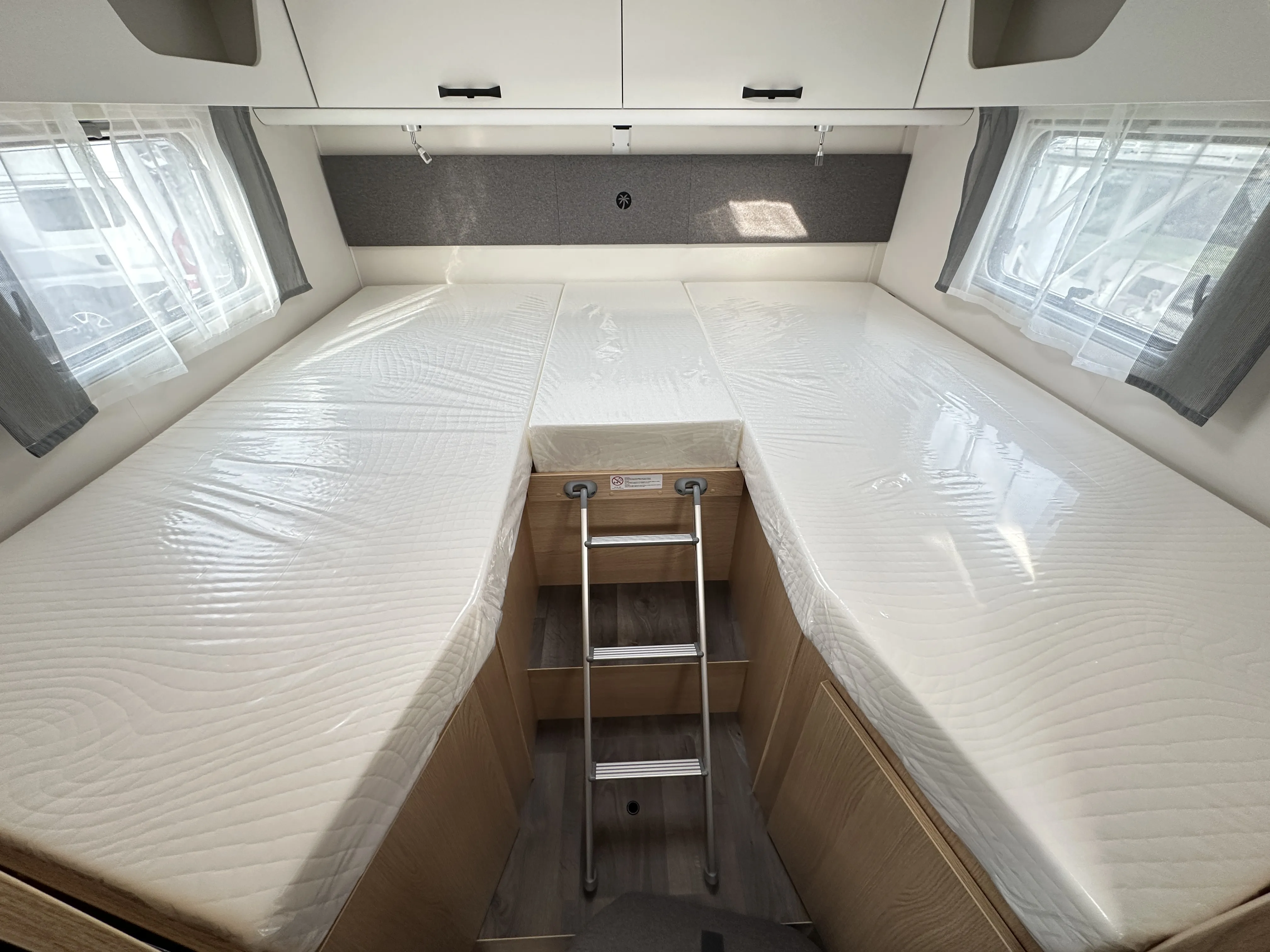 Sunlight T68 C 5031 (11).JPG