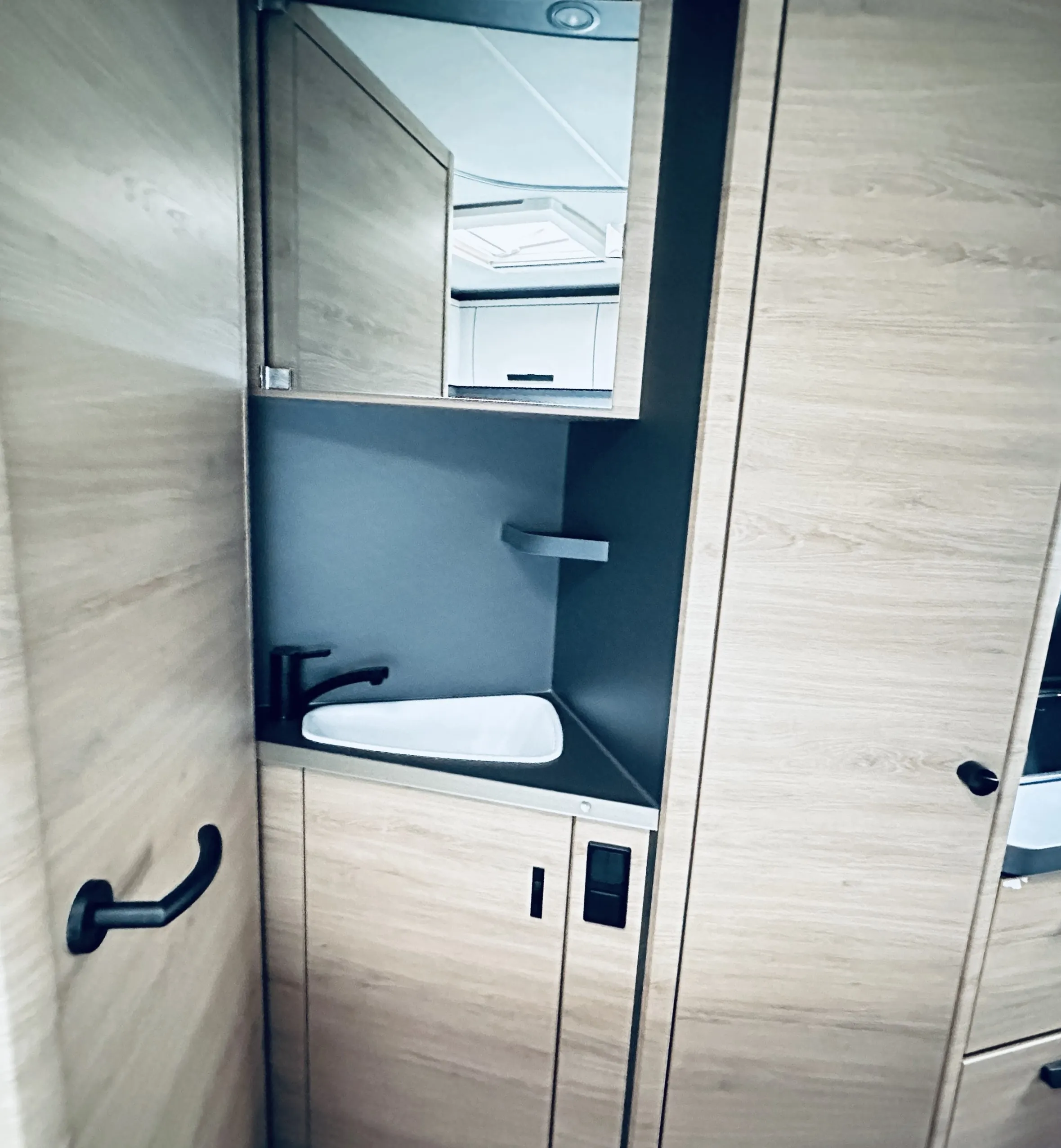 Knaus Life Ti 650 MF 4956 (13).JPG