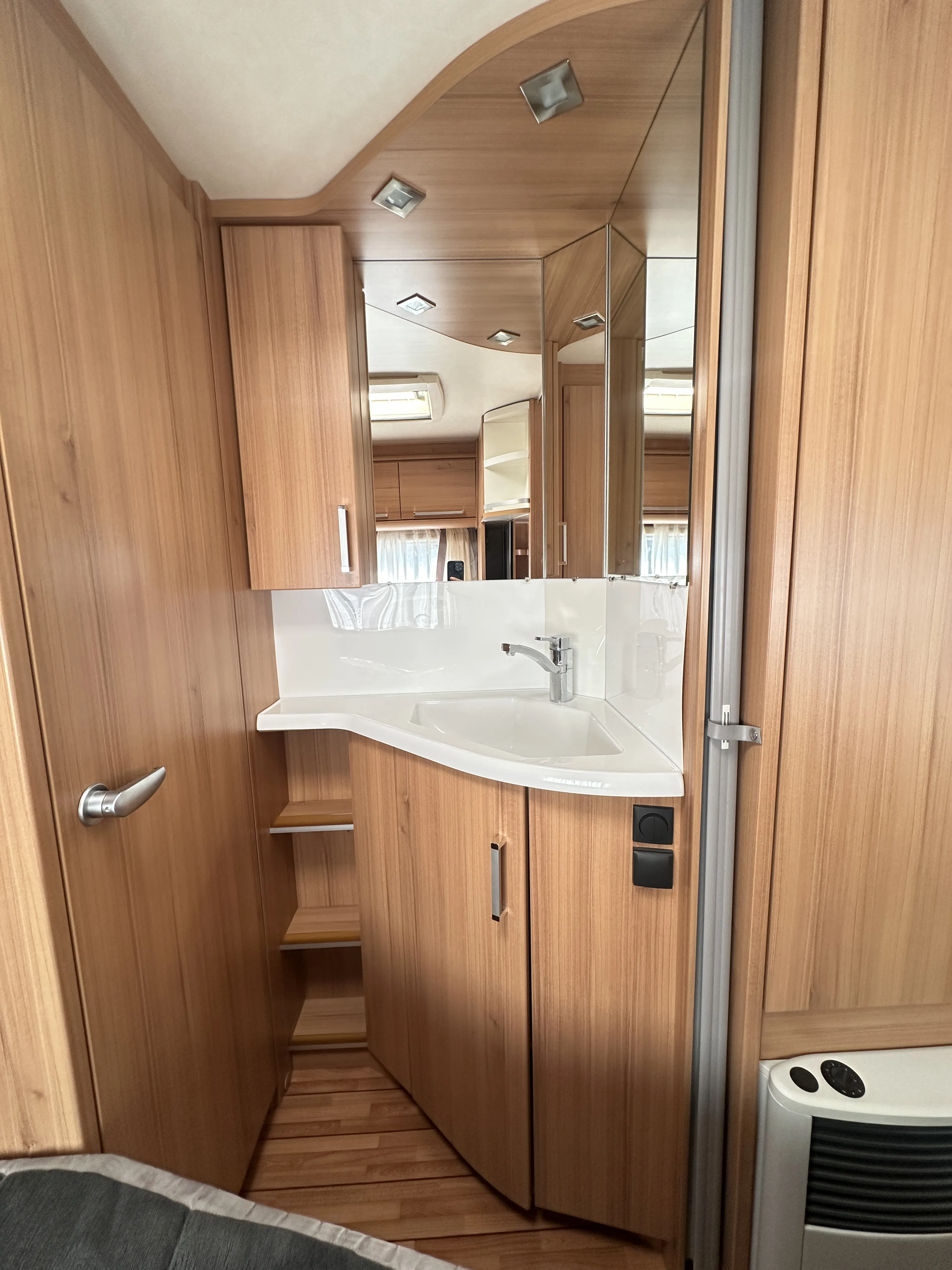 Knaus SW 500 FDK  5251 (10)2.webp