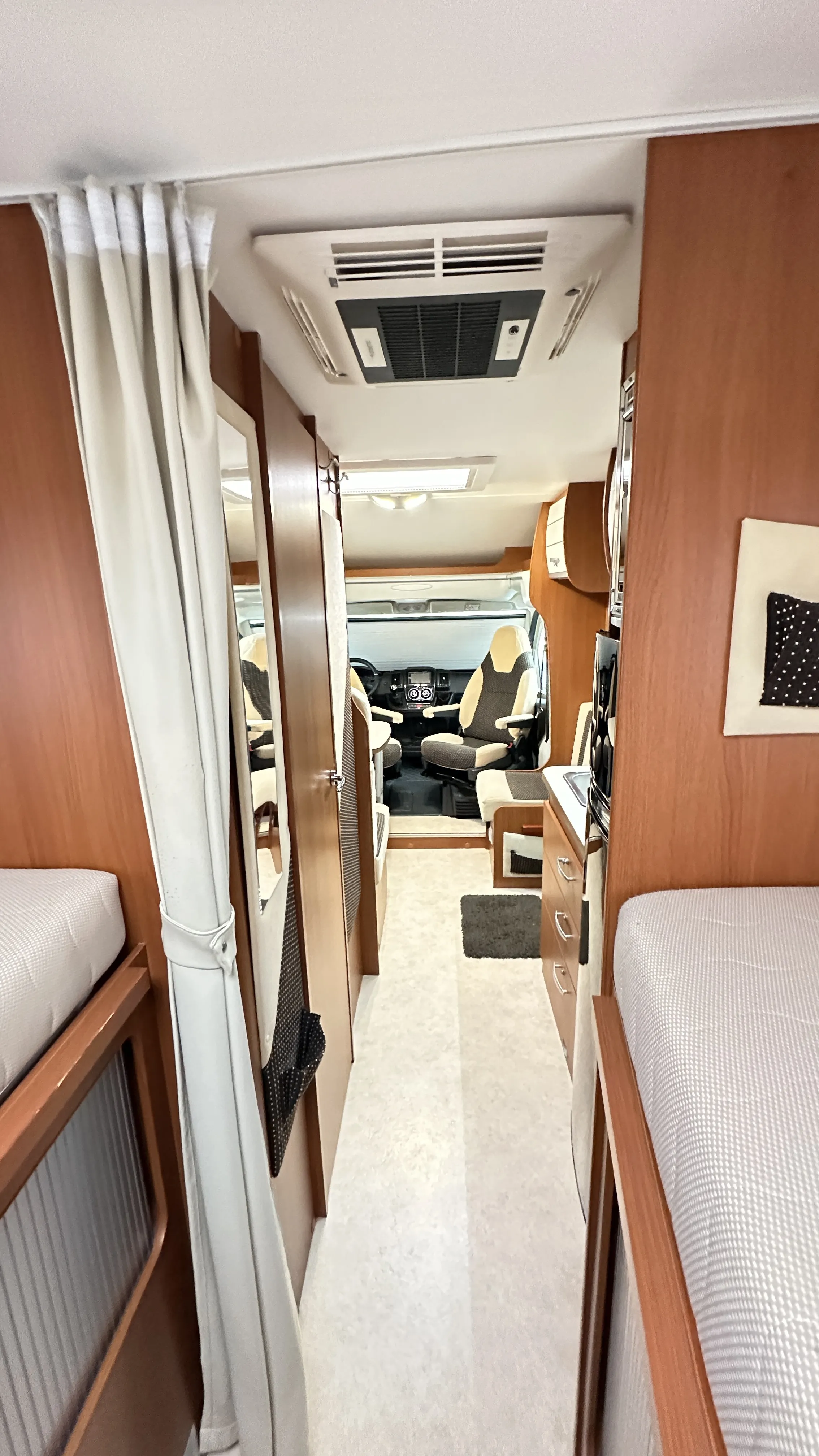 Miller Toronto 690  - 5029 (16).JPG