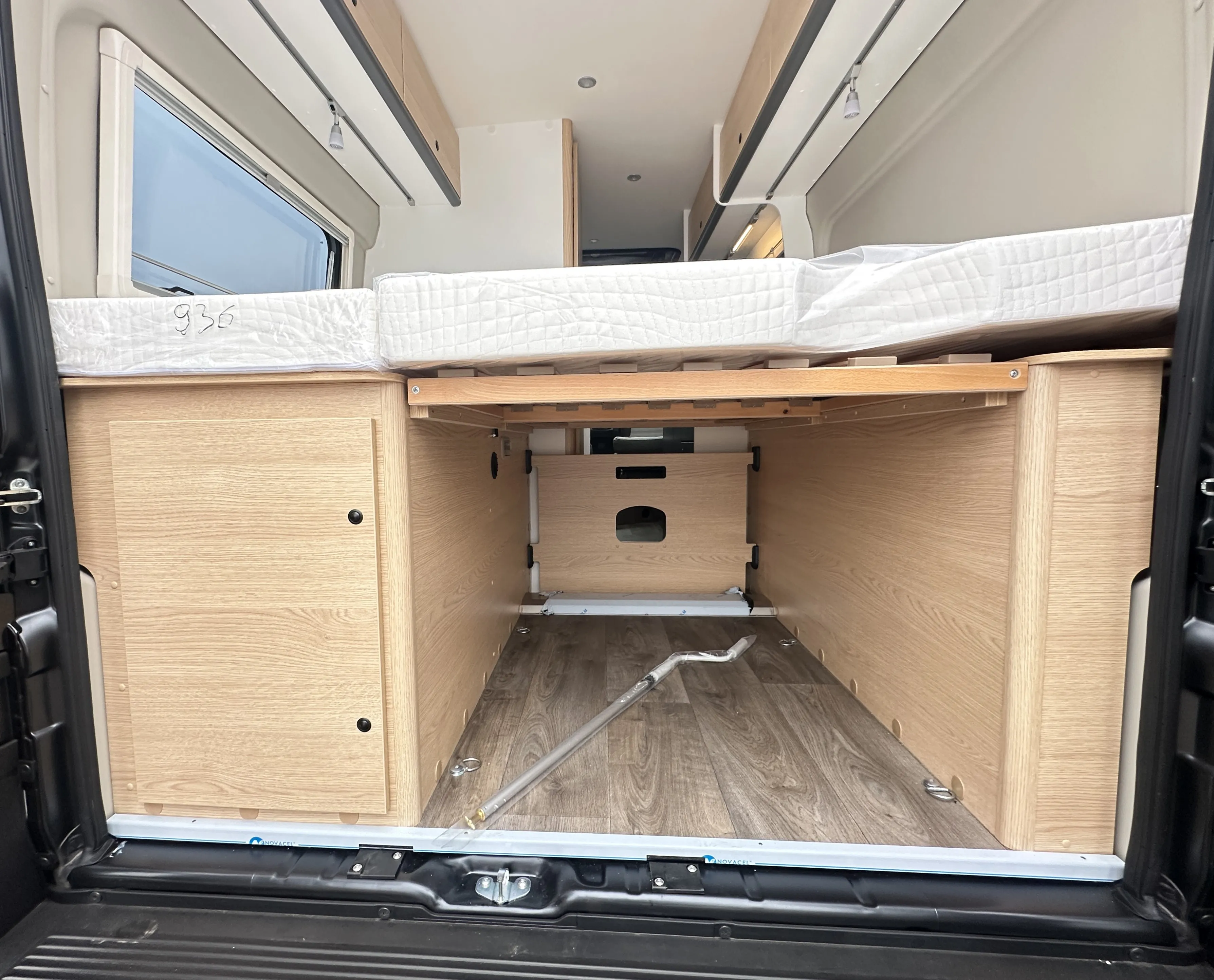 Sunlight Cliff 600 - 5025 (25).44332749.JPG