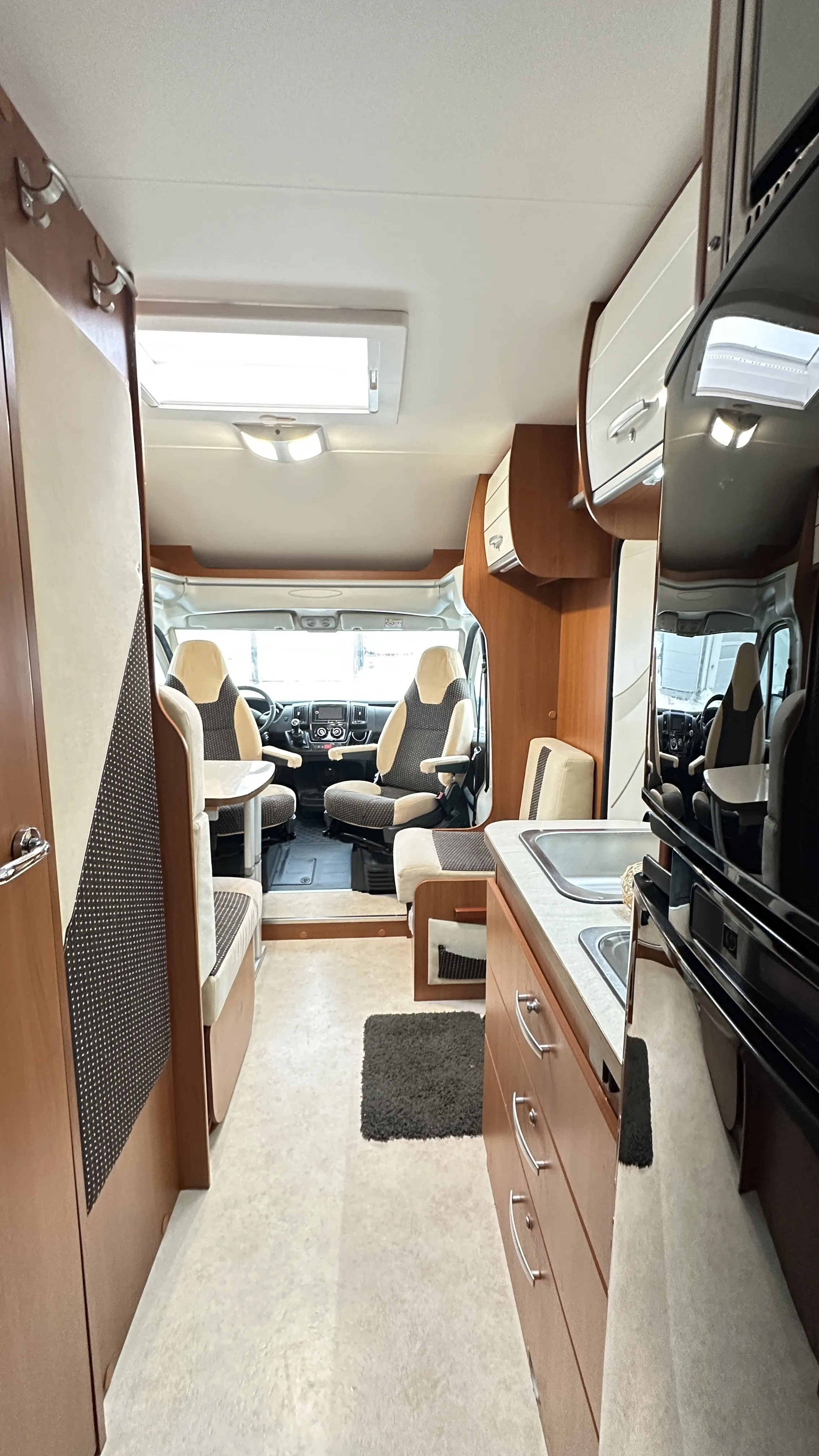 Miller Toronto 690  - 5029 (1).43506082.JPG