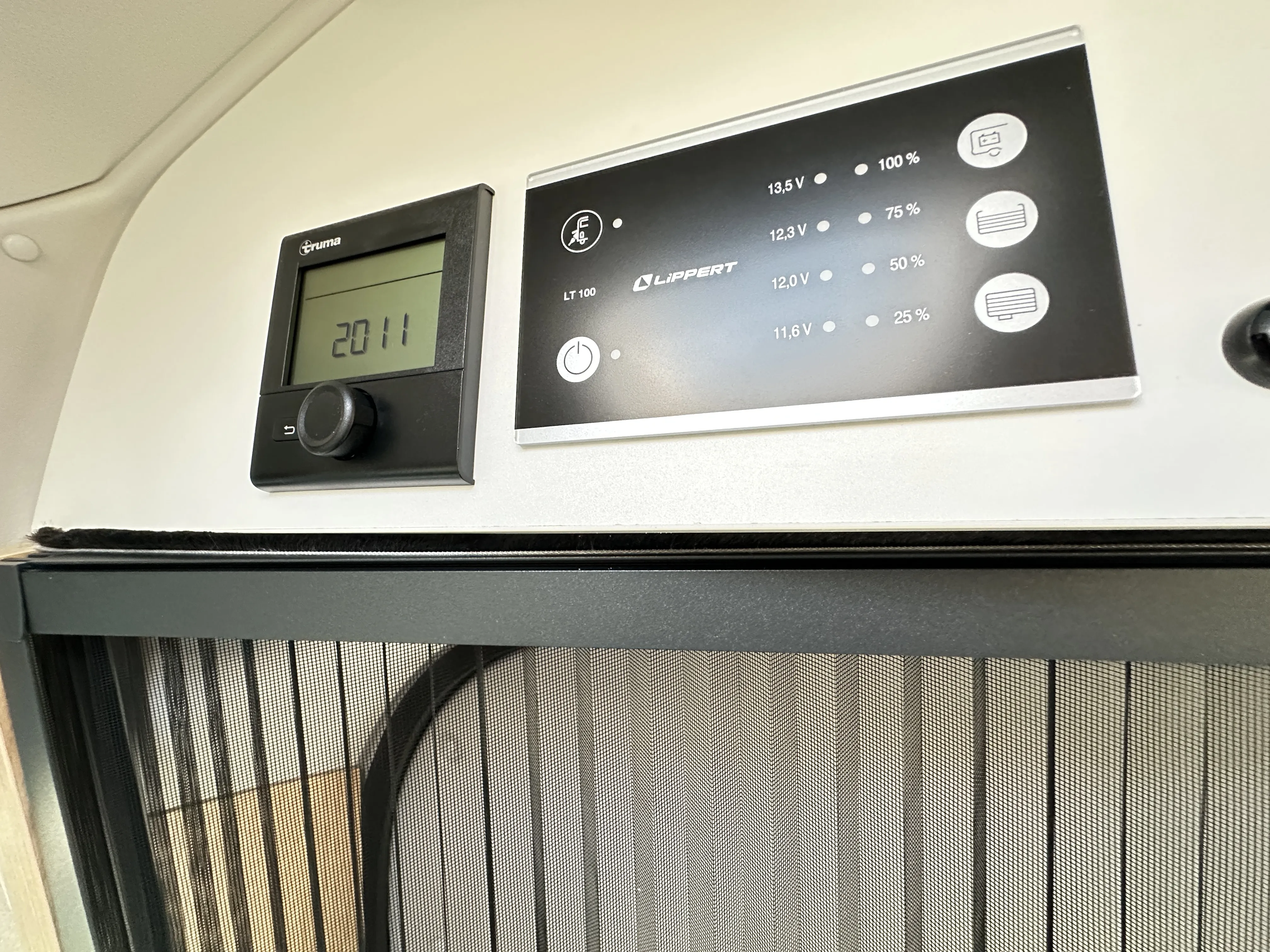 Sunlight A Cliff 4 x 4 -5065   (24).JPG