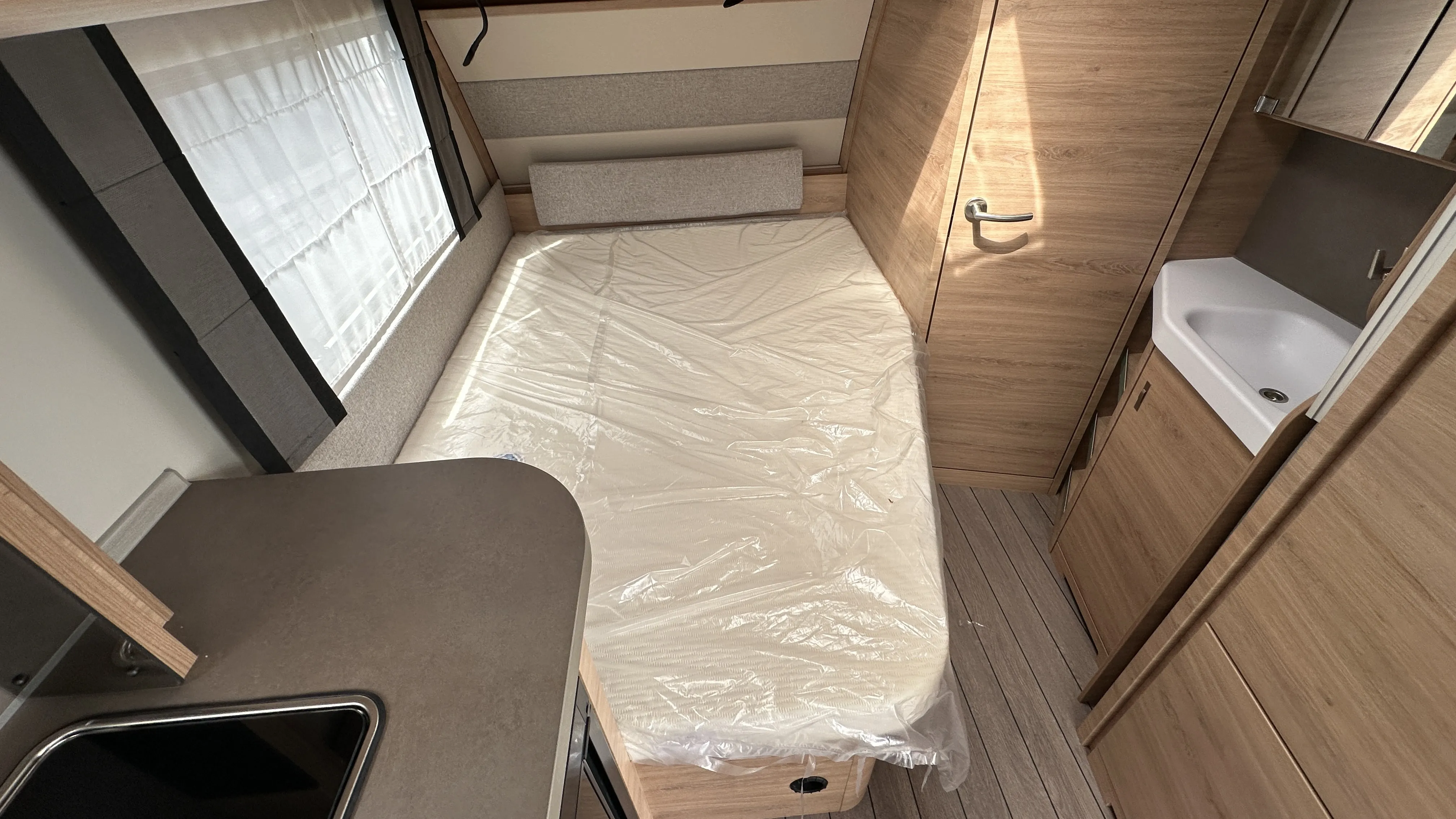 Knaus SW 450 FU 5141 (8).JPG