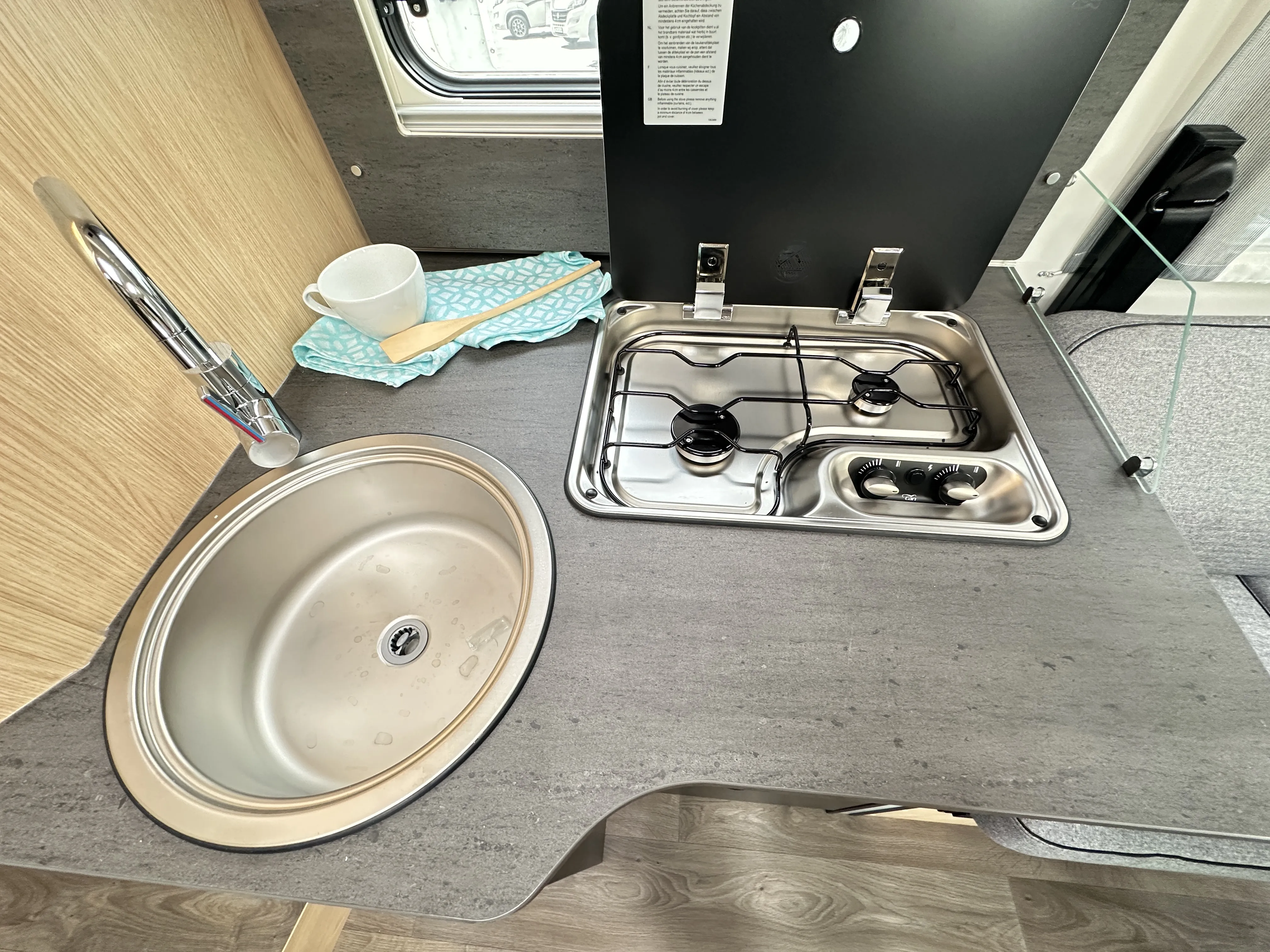 Sunlight T68 C 5031 (16).JPG