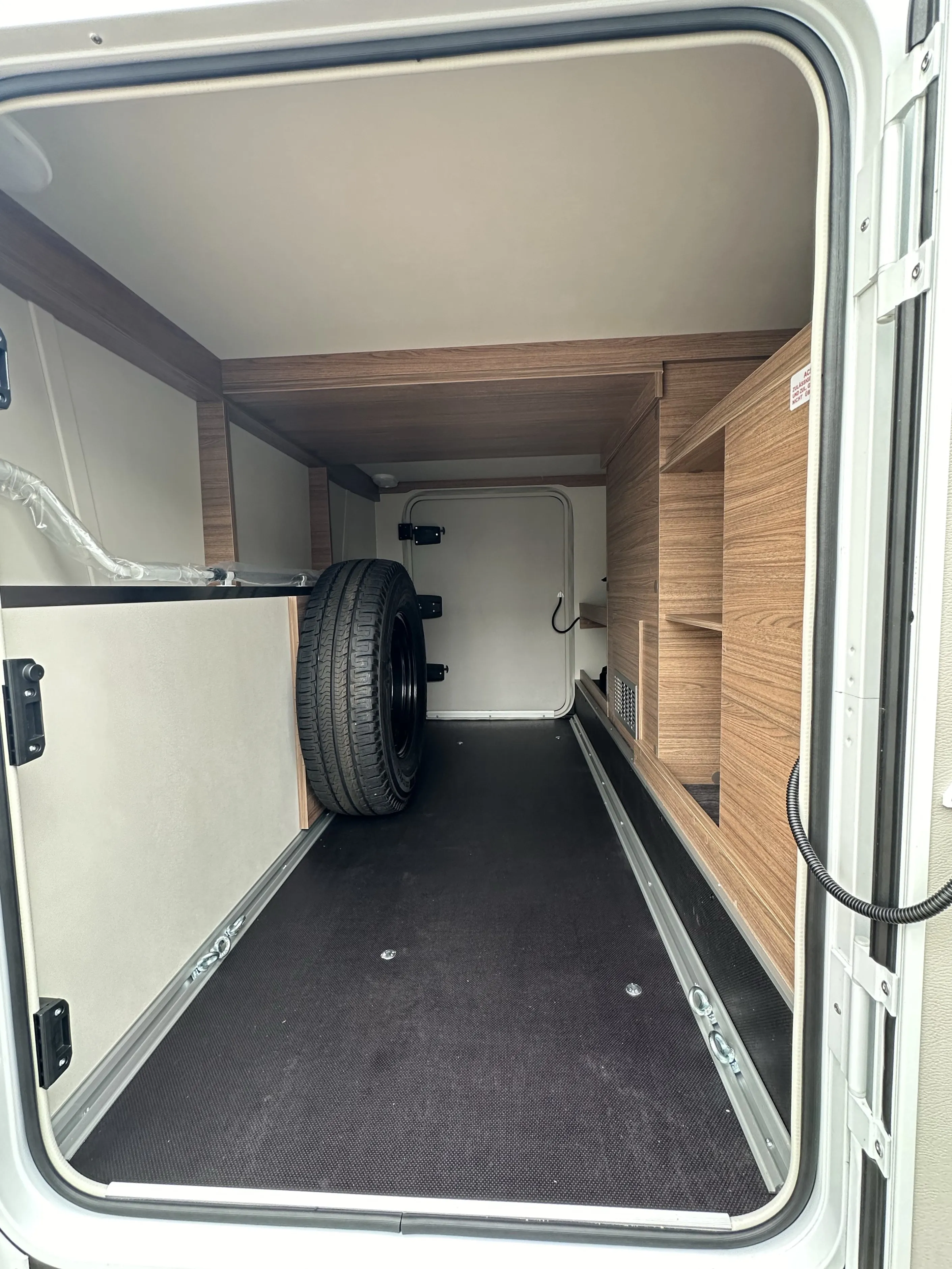 Knaus Live I 900 LEG 4673 (1).36488630.JPG