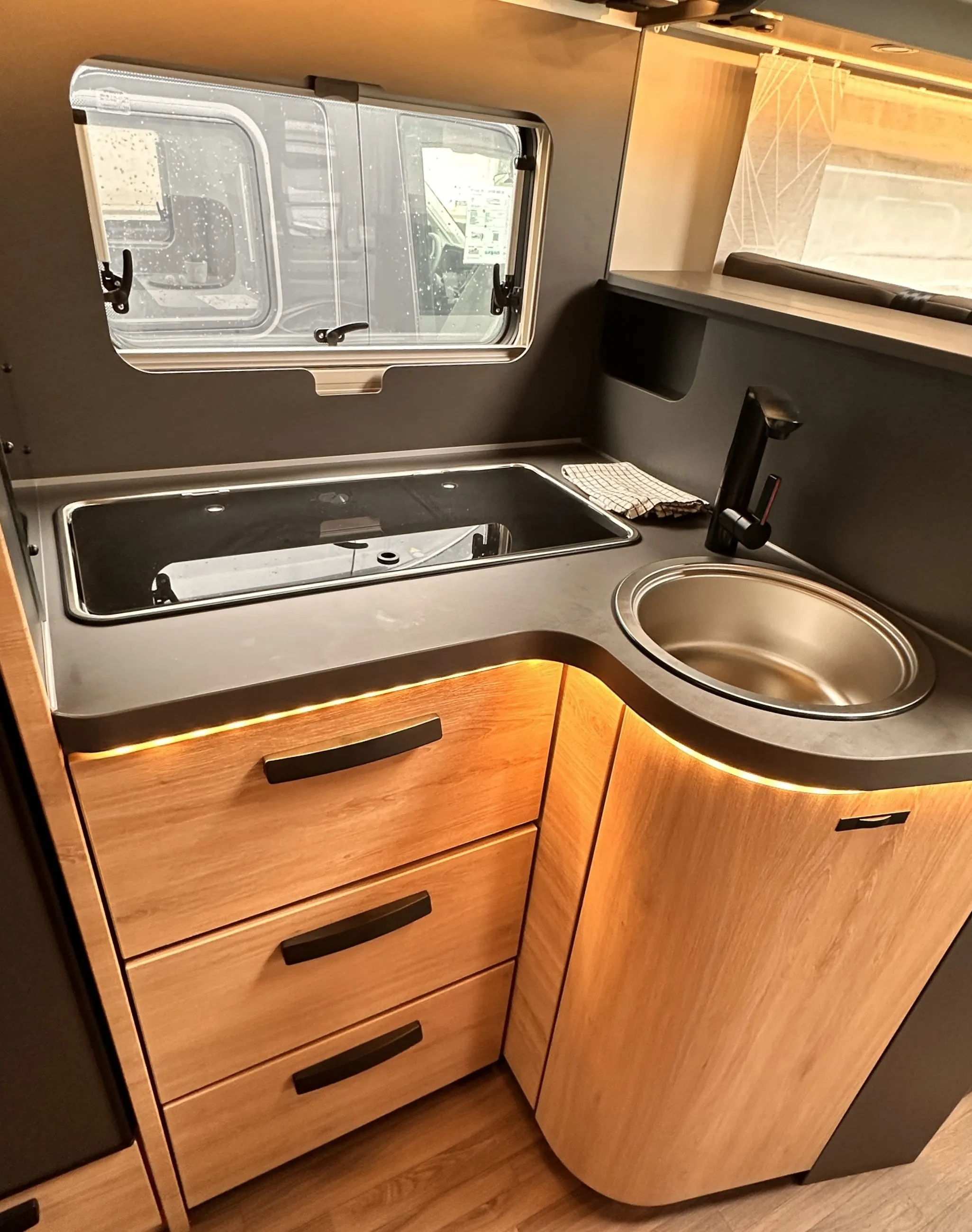 Knaus live Ti 700 MEG 4905  (11).41668744.JPG