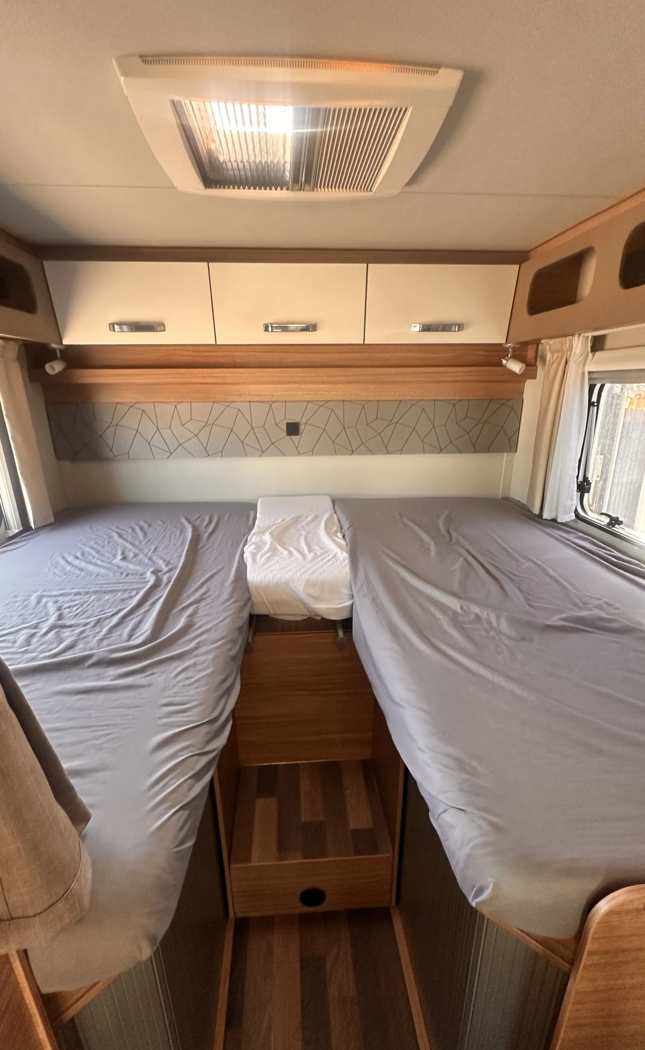 WB CaraSuite 700 ME 4851 Miet 50  (6).JPG