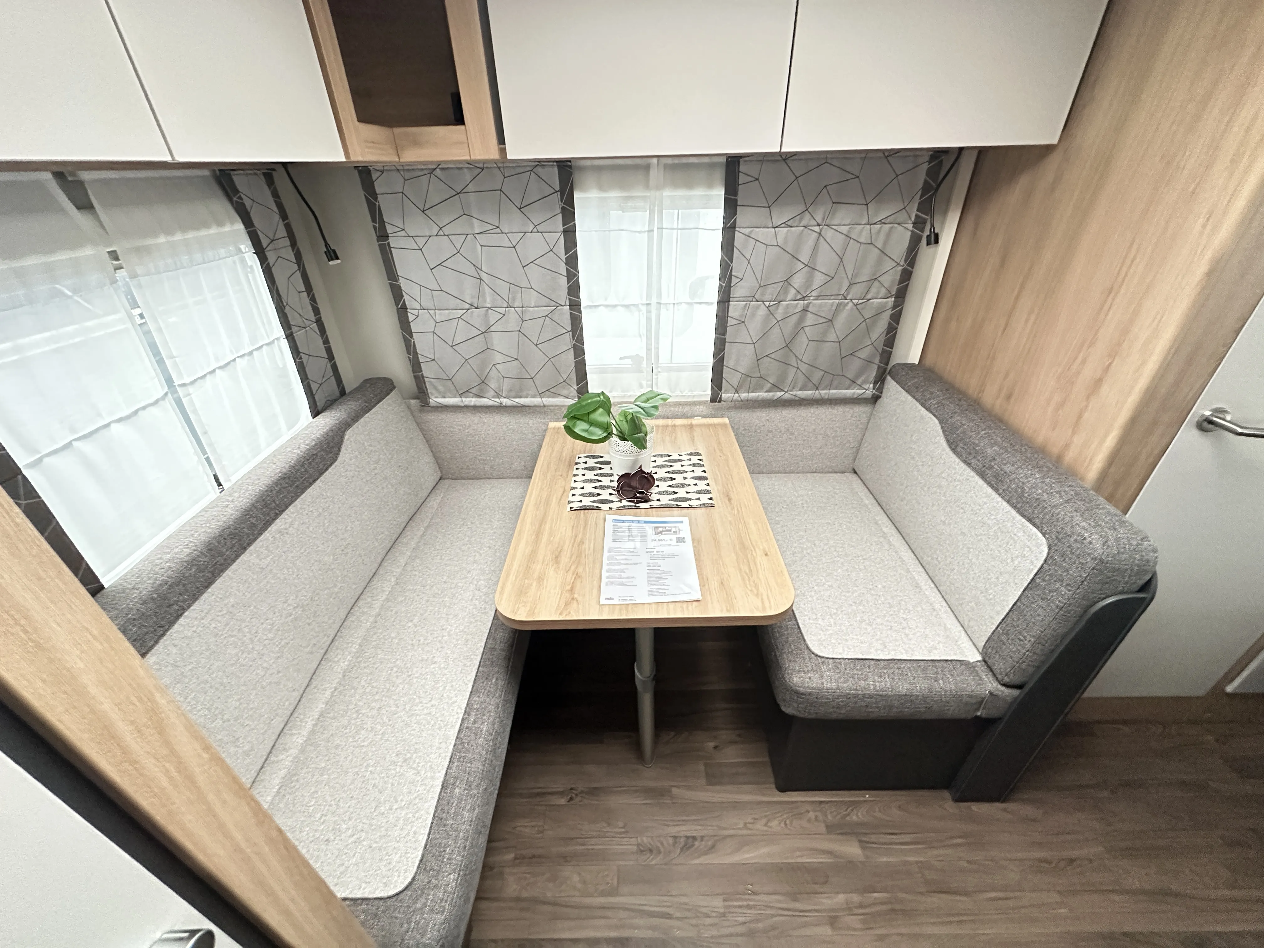 Knaus sport 420 QD 4970 (12).JPG