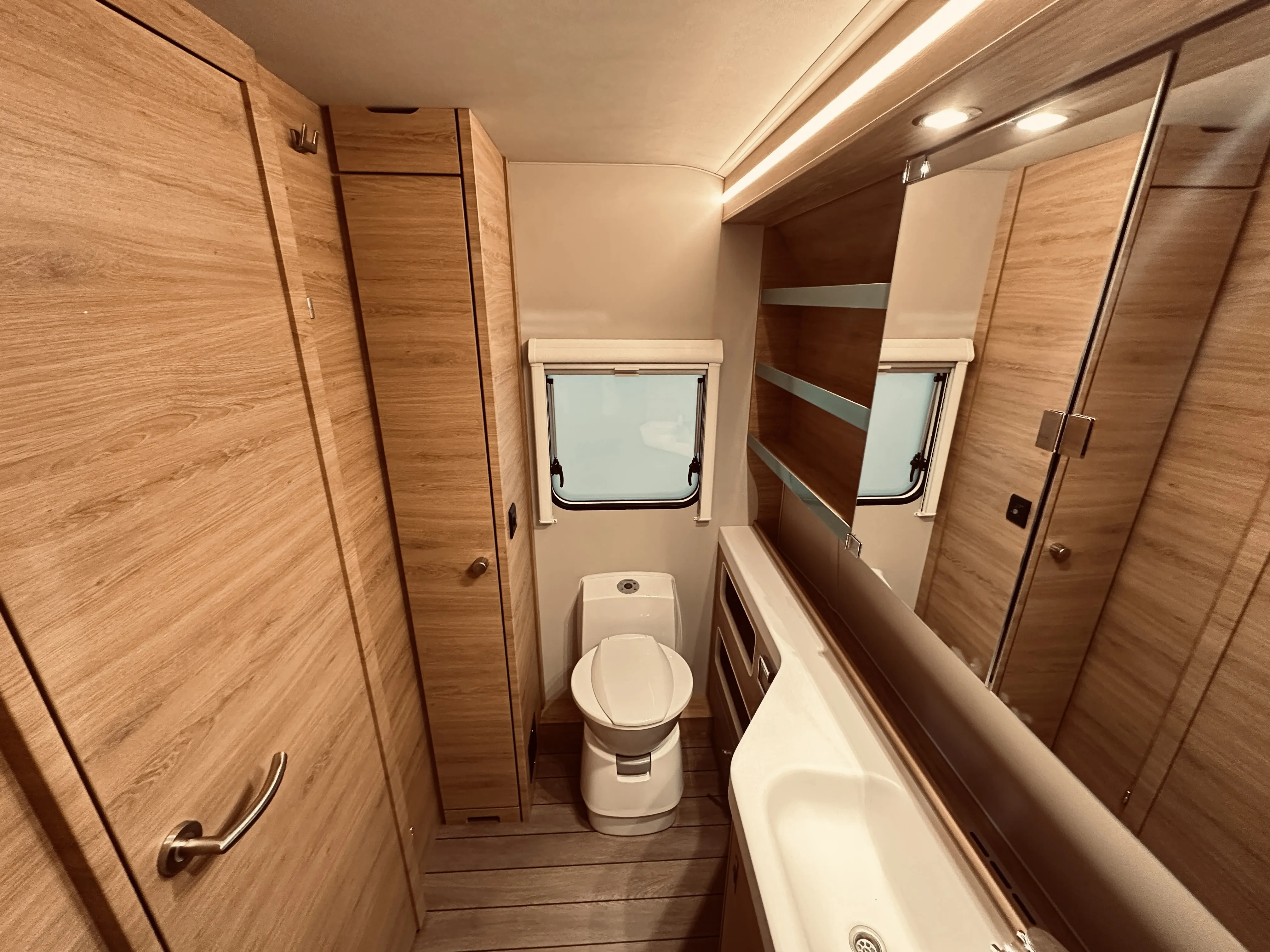 Knaus SW  650 PXP 4998 (8).44215323.JPG