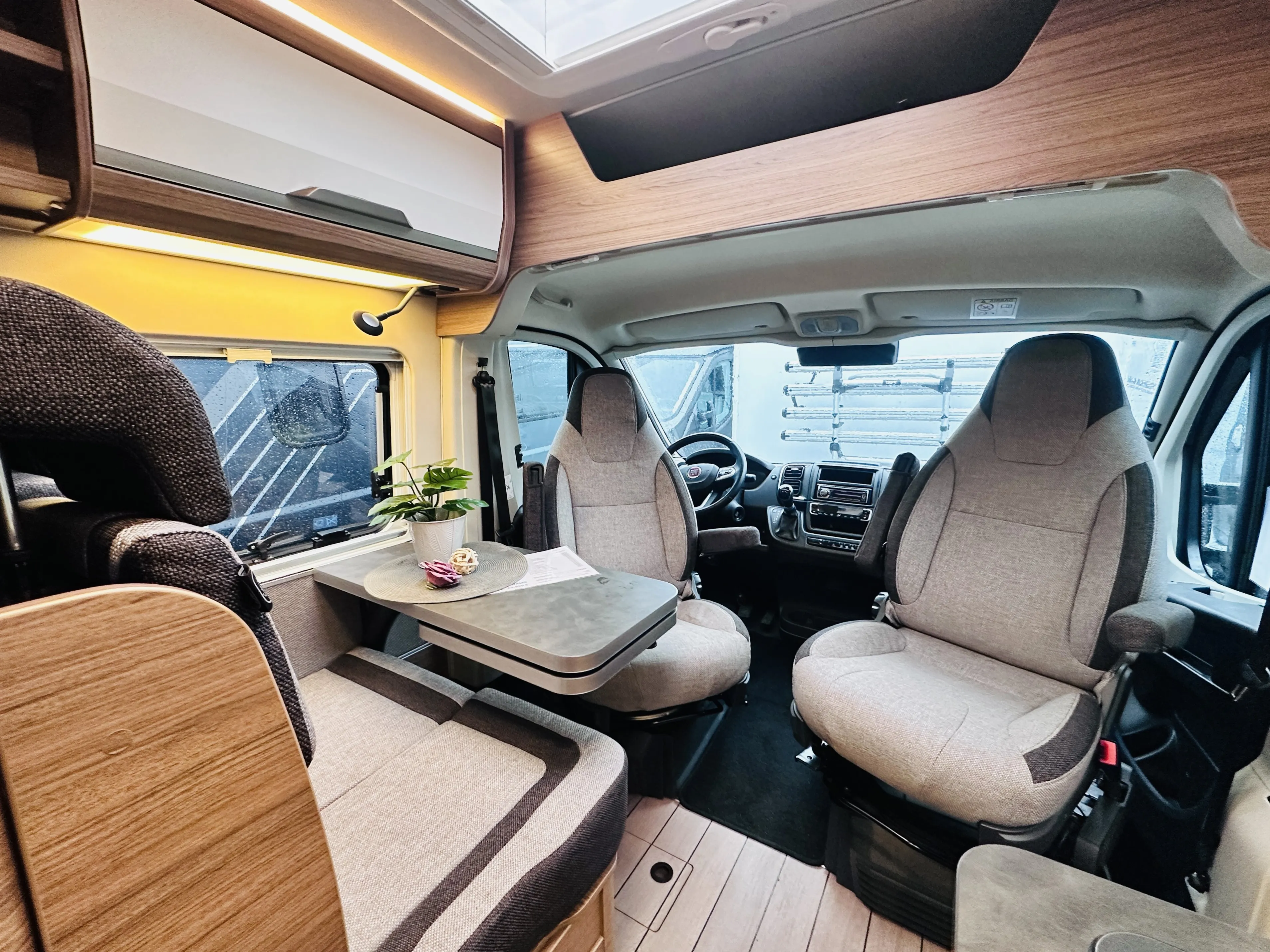Knaus Box Live 600 ME   4982  ( (4).JPG