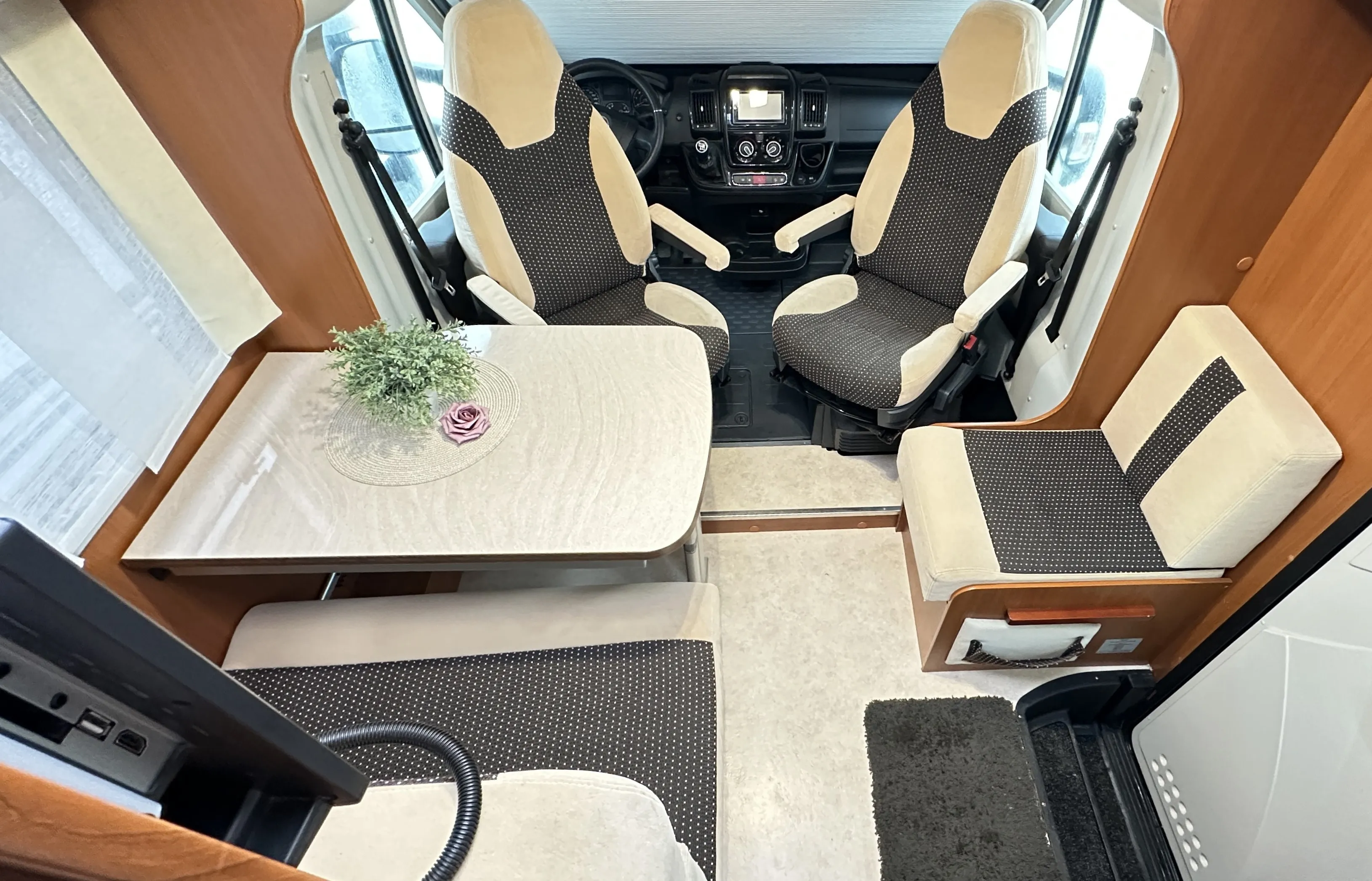 Miller Toronto 690  - 5029 (9).JPG